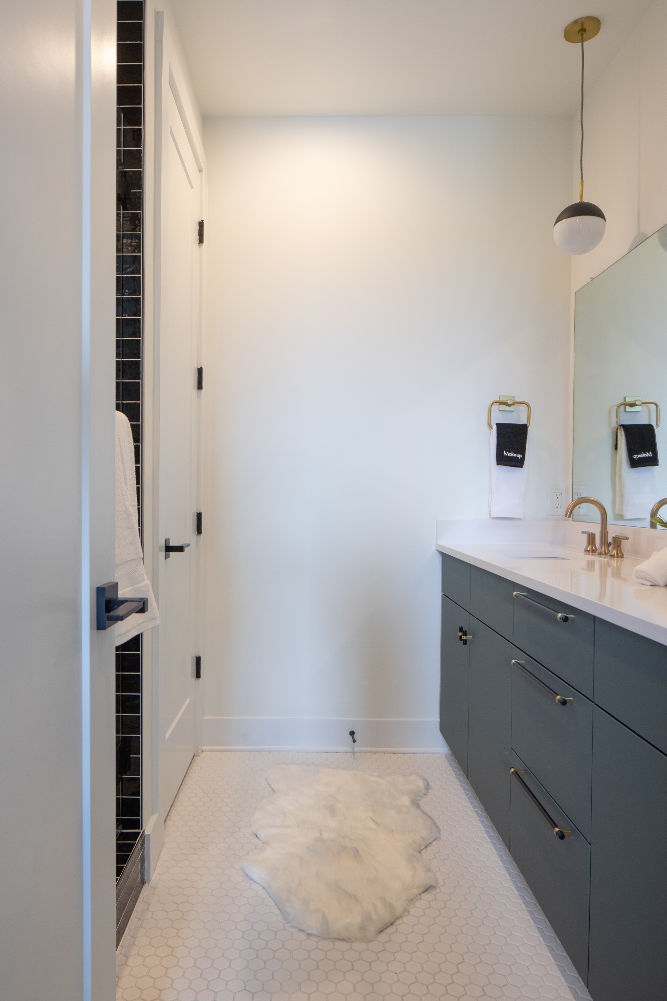 2176 Carson St Unit: 21