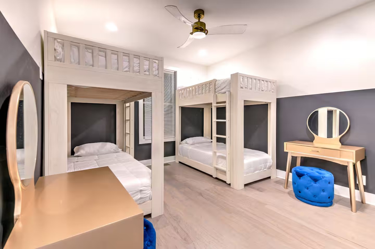 2176 Carson St Unit: 21