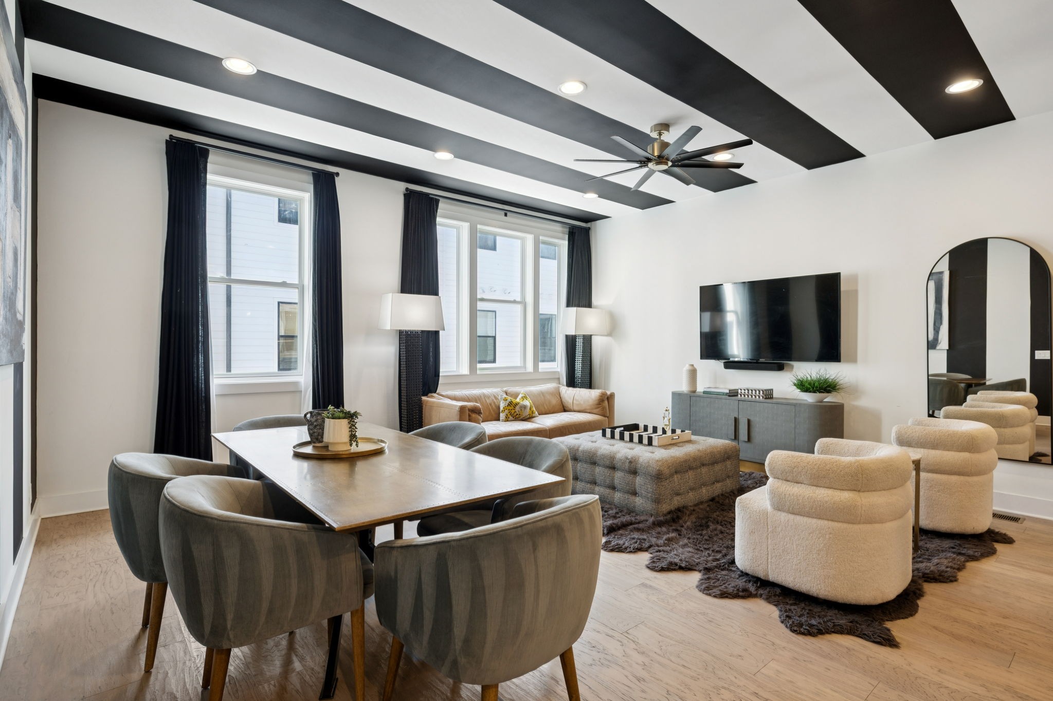 2176 Carson St Unit: 21