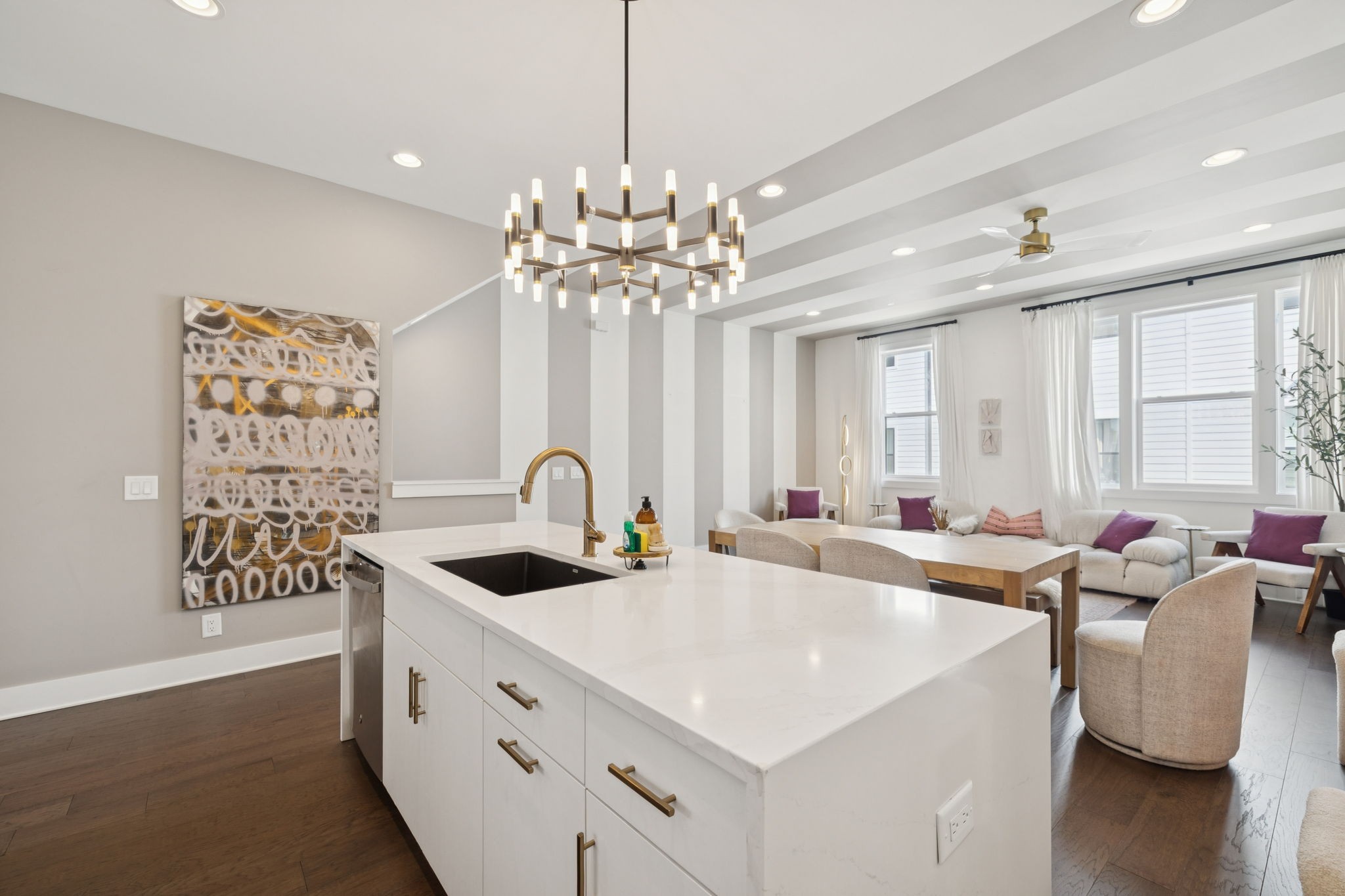2176 Carson St Unit: 22