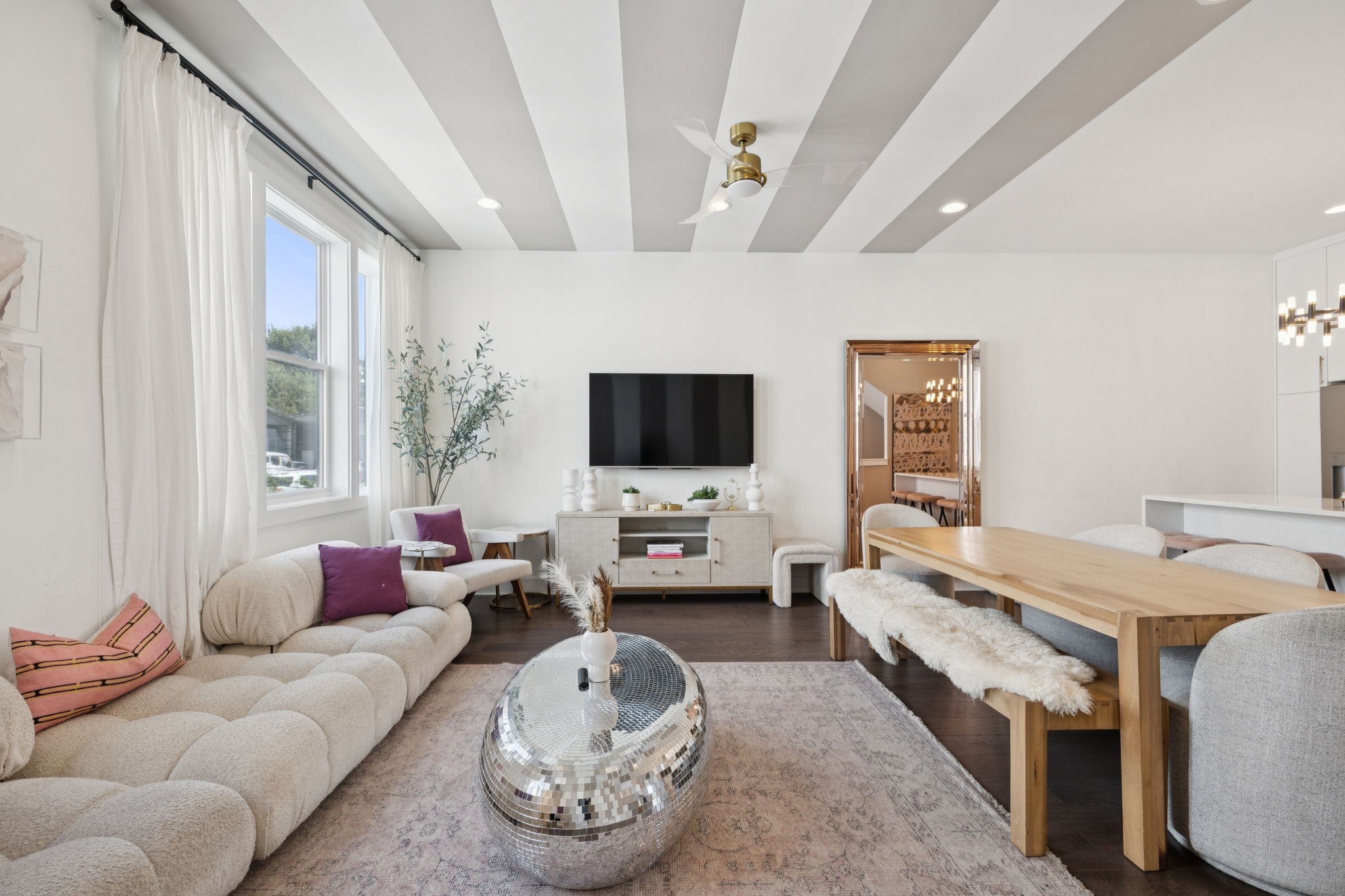 2176 Carson St Unit: 22