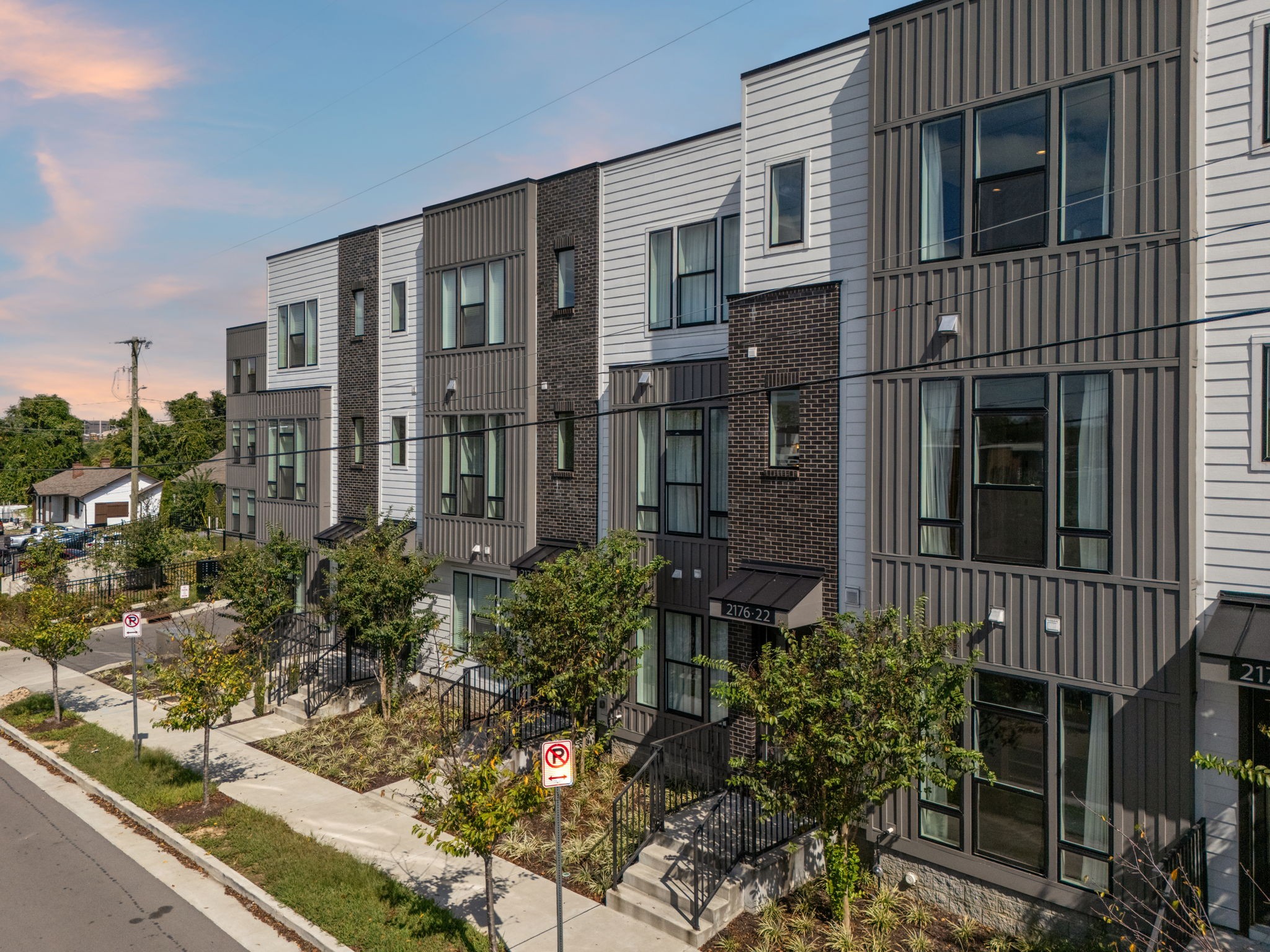 2176 Carson St Unit: 22