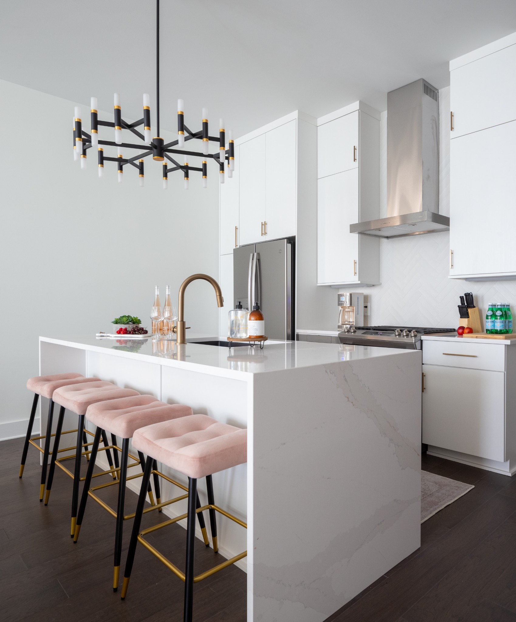 2176 Carson St Unit: 22