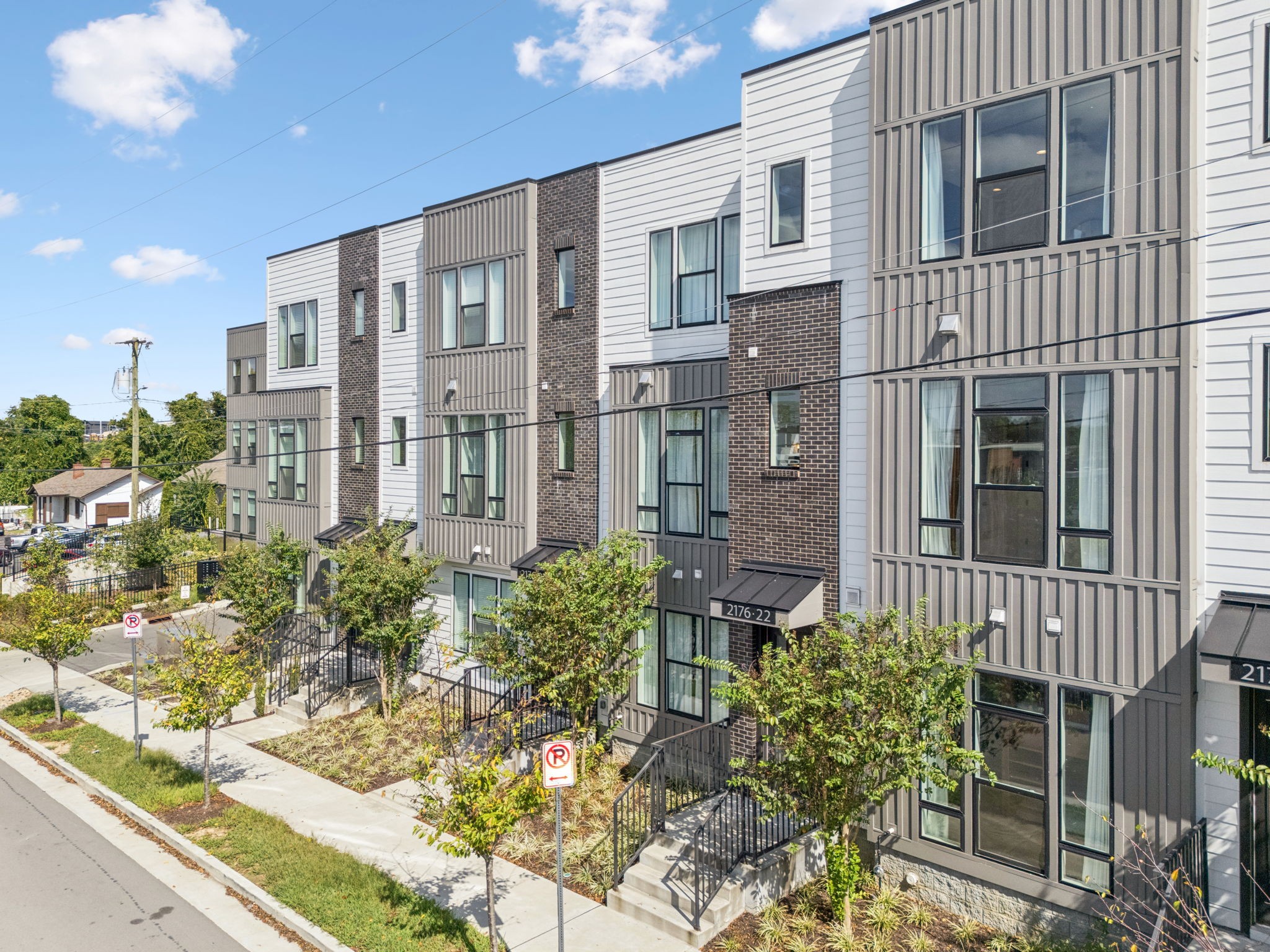 2176 Carson St Unit: 22