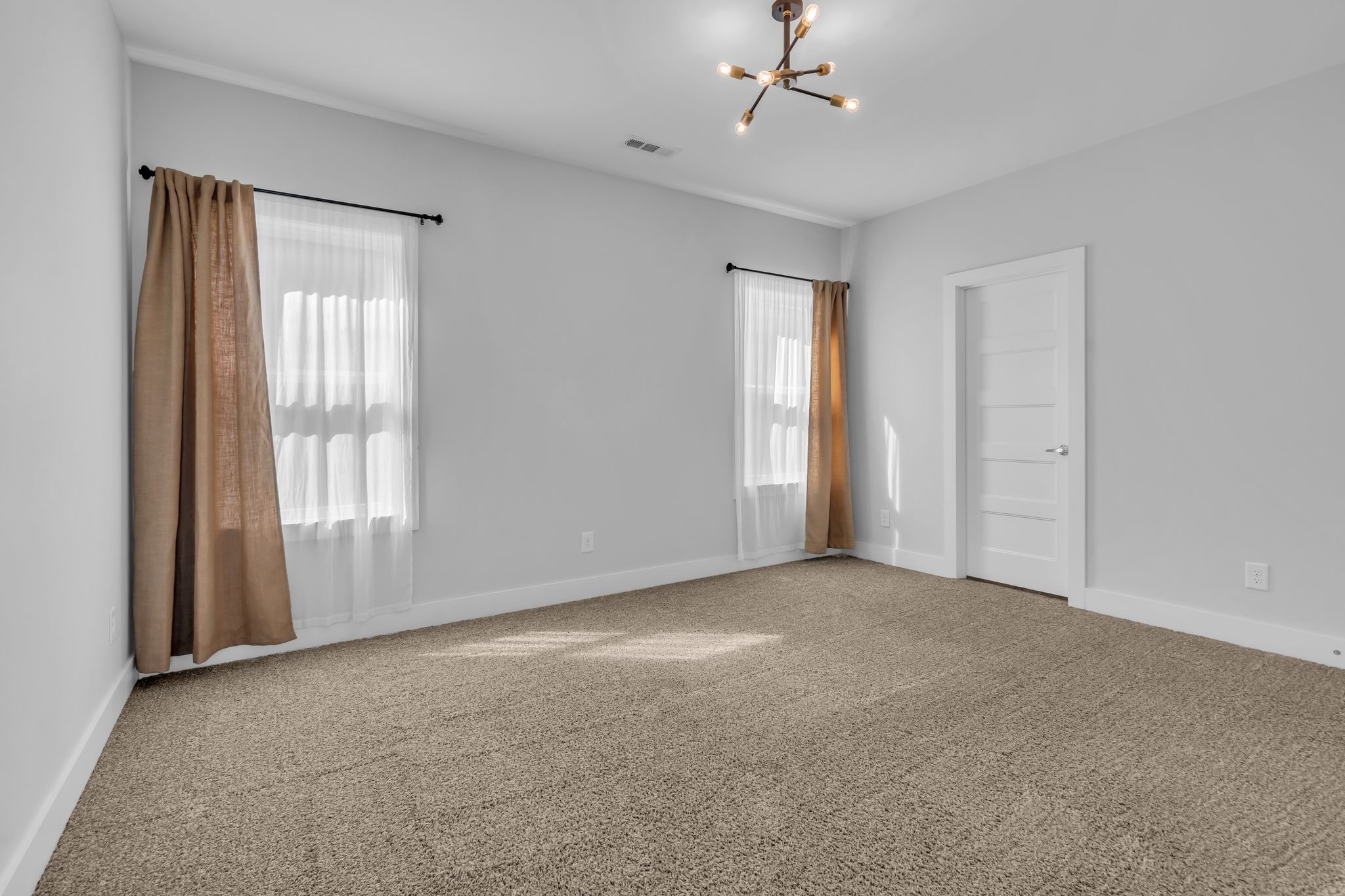 1005B Shadow Ln