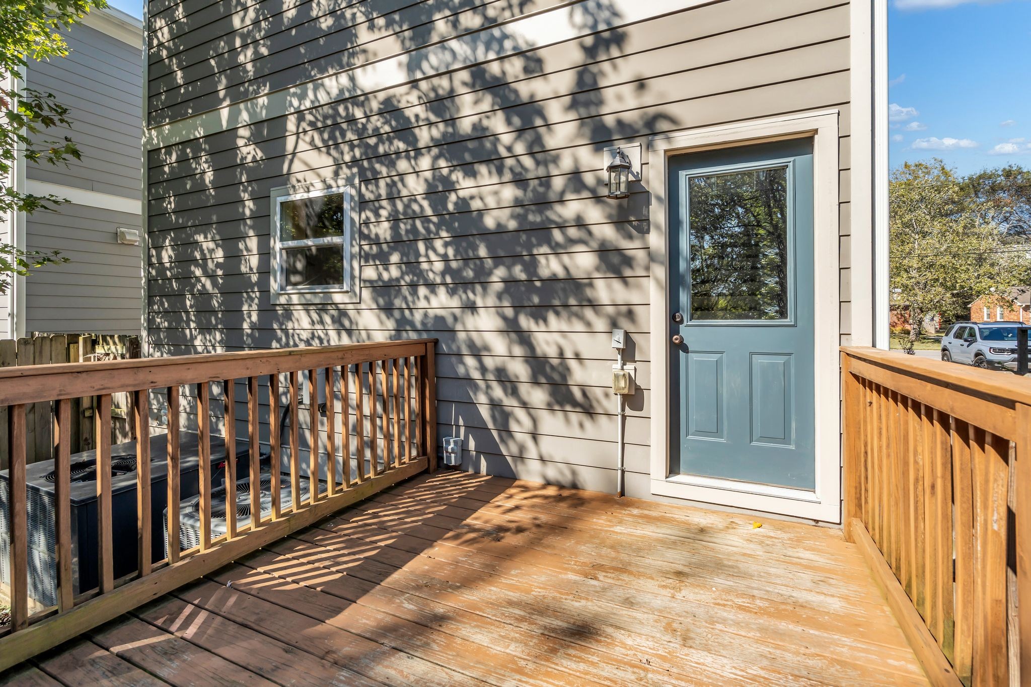1005B Shadow Ln