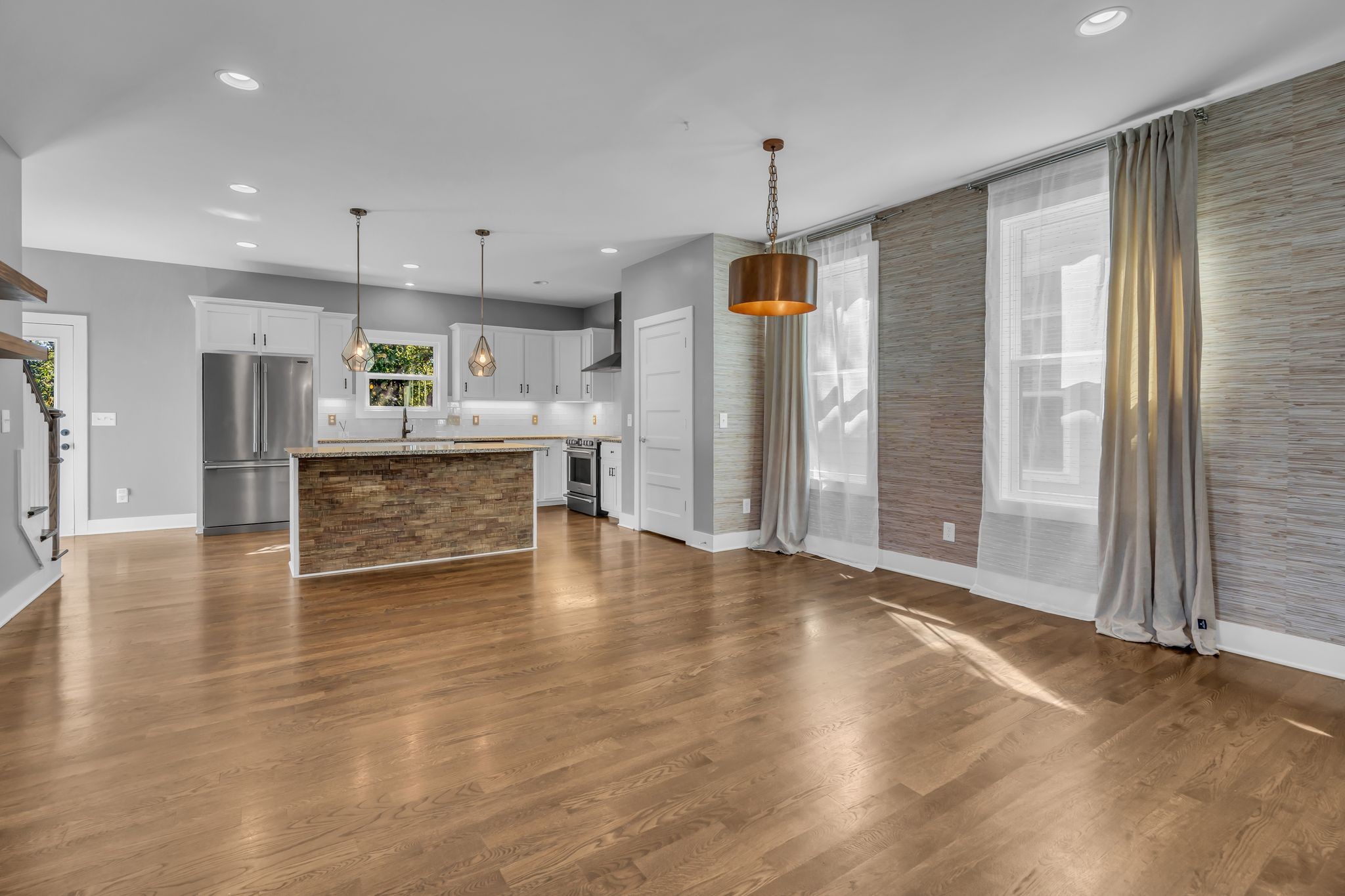 1005B Shadow Ln