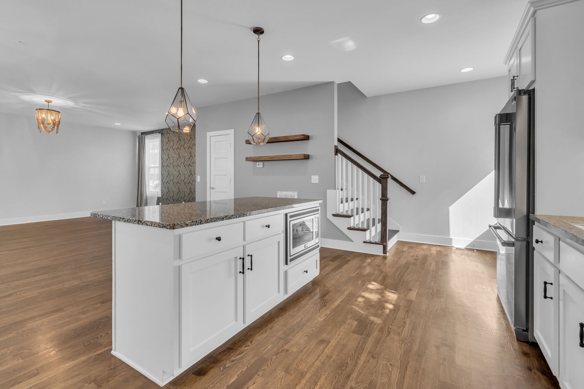 1005B Shadow Ln