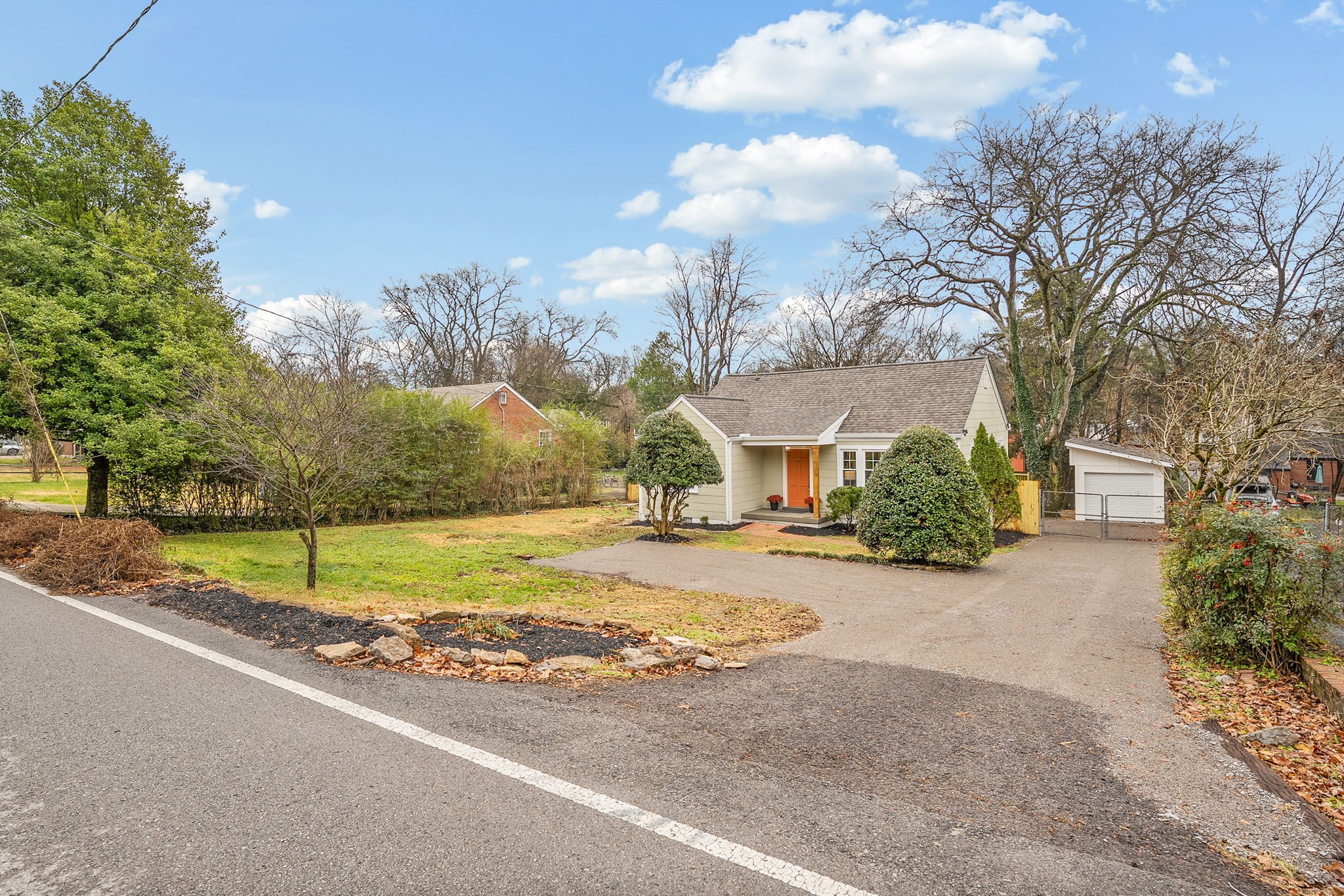 1934 Riverwood Dr