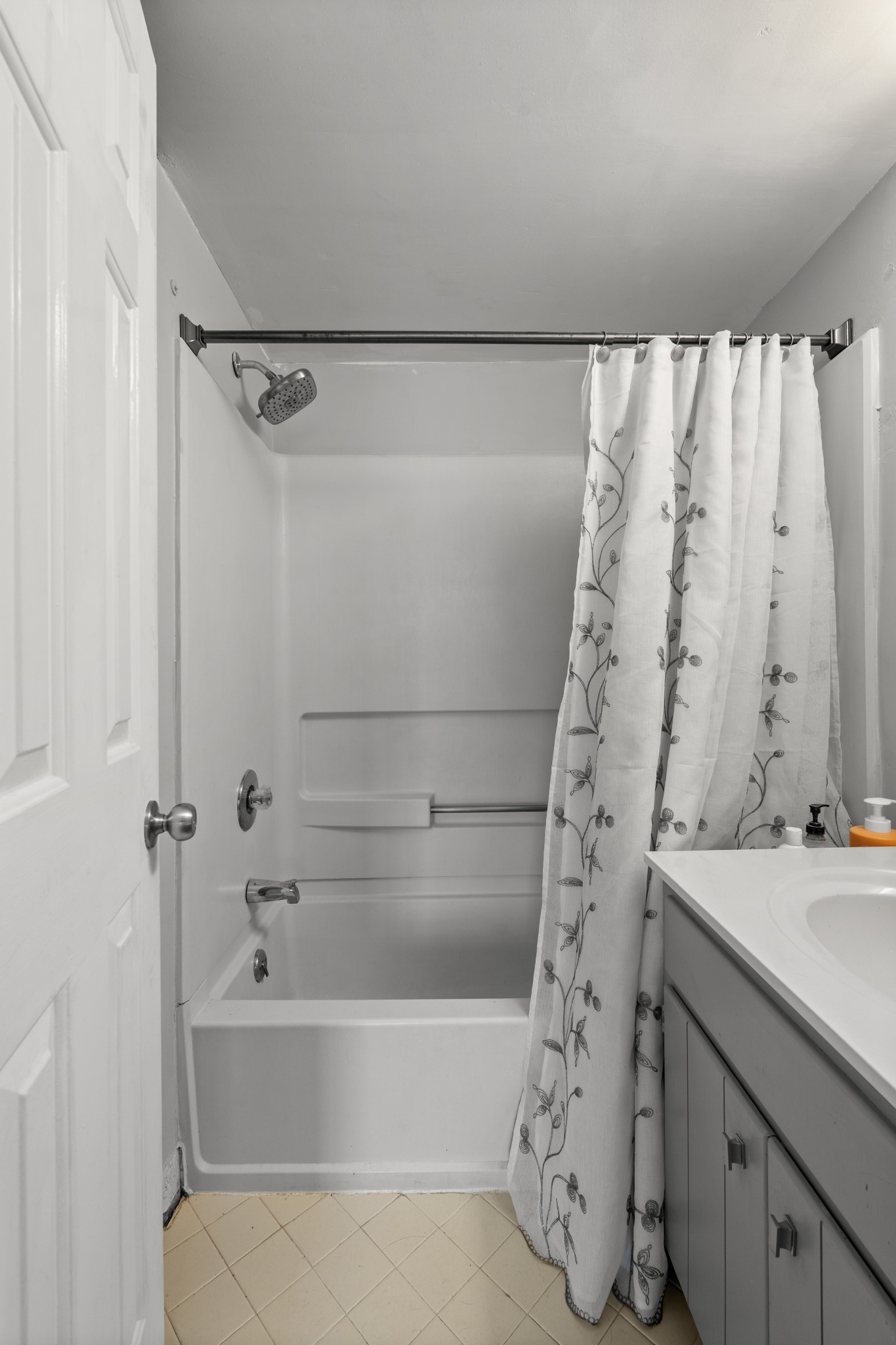 2325 Elliston Pl Unit: 408