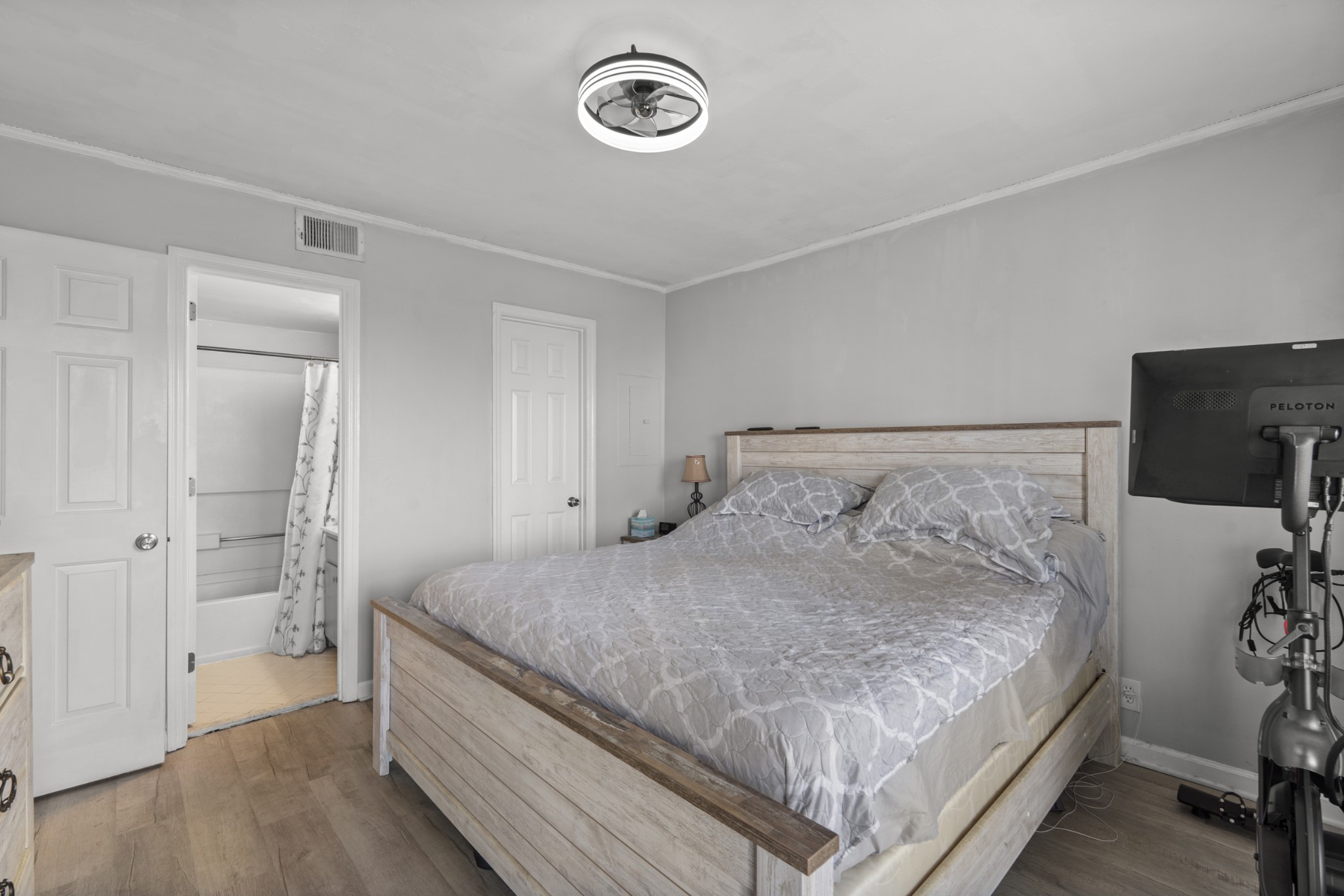 2325 Elliston Pl Unit: 408