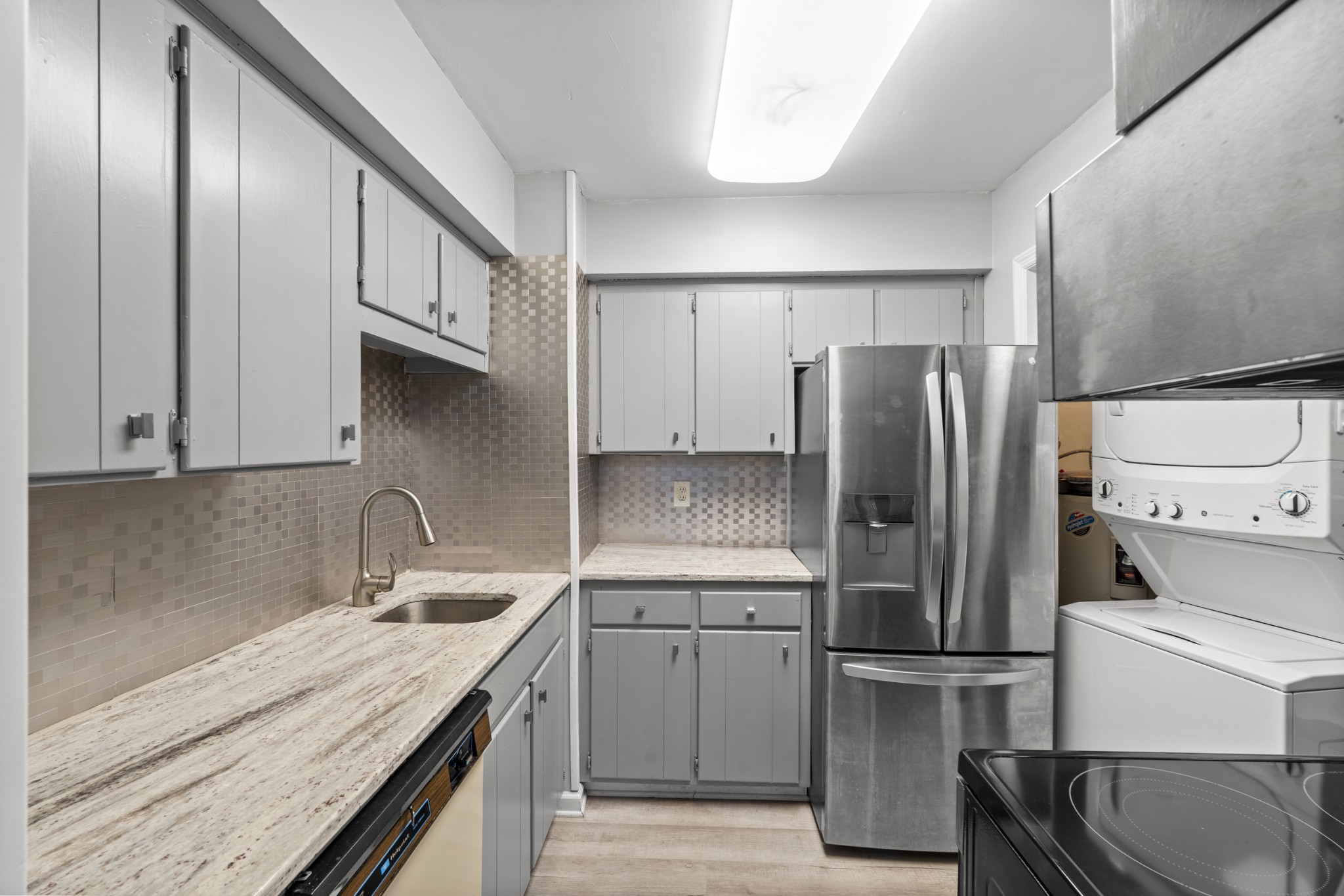 2325 Elliston Pl Unit: 408