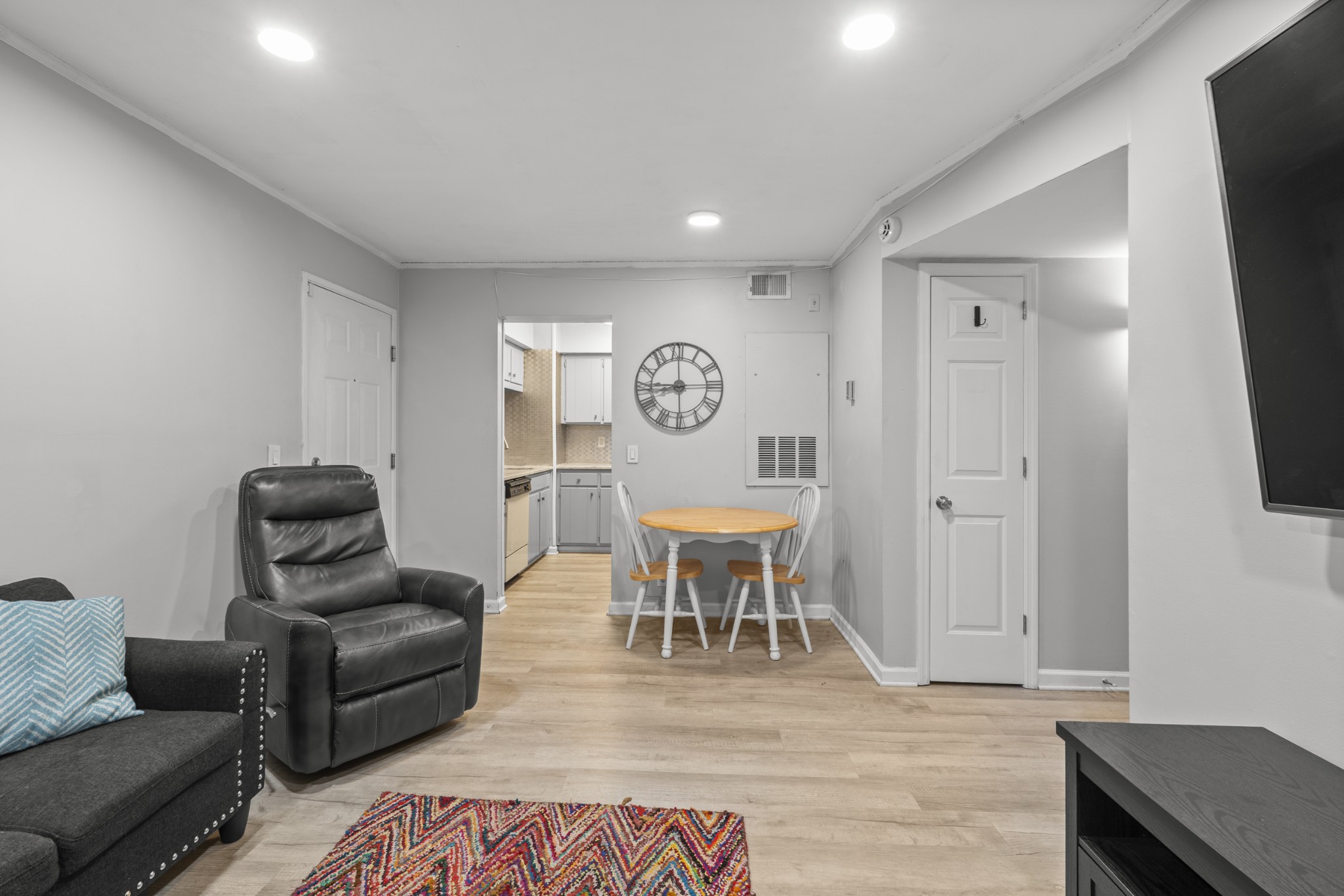 2325 Elliston Pl Unit: 408
