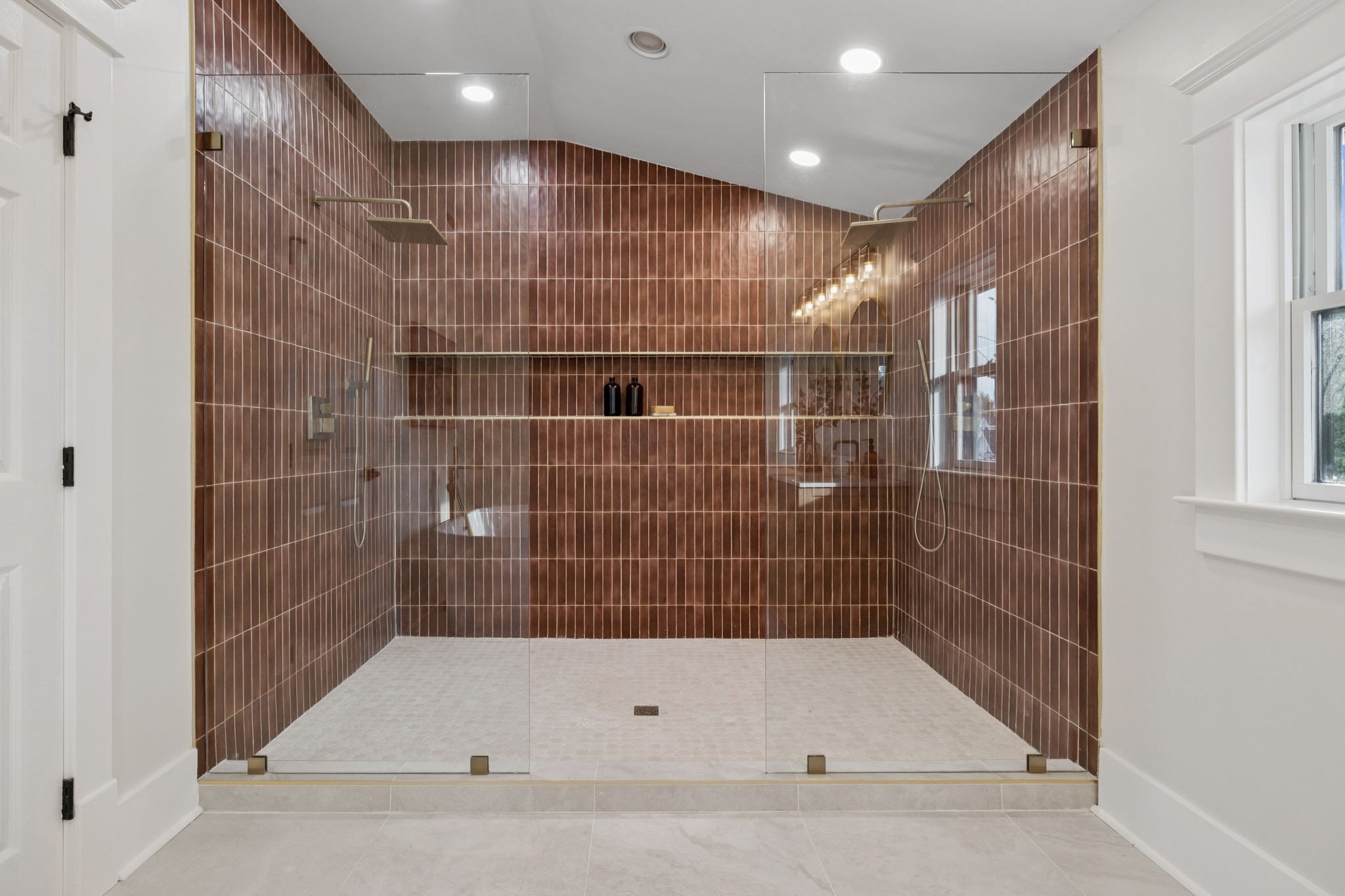 1501 Lillian St
