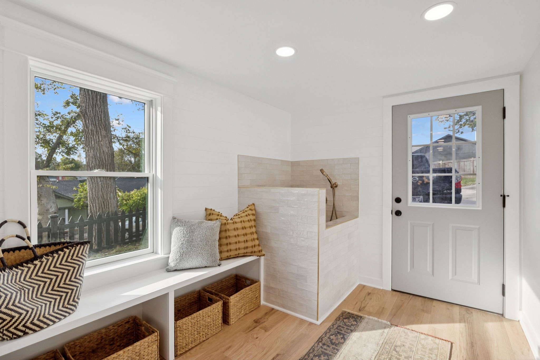 1501 Lillian St
