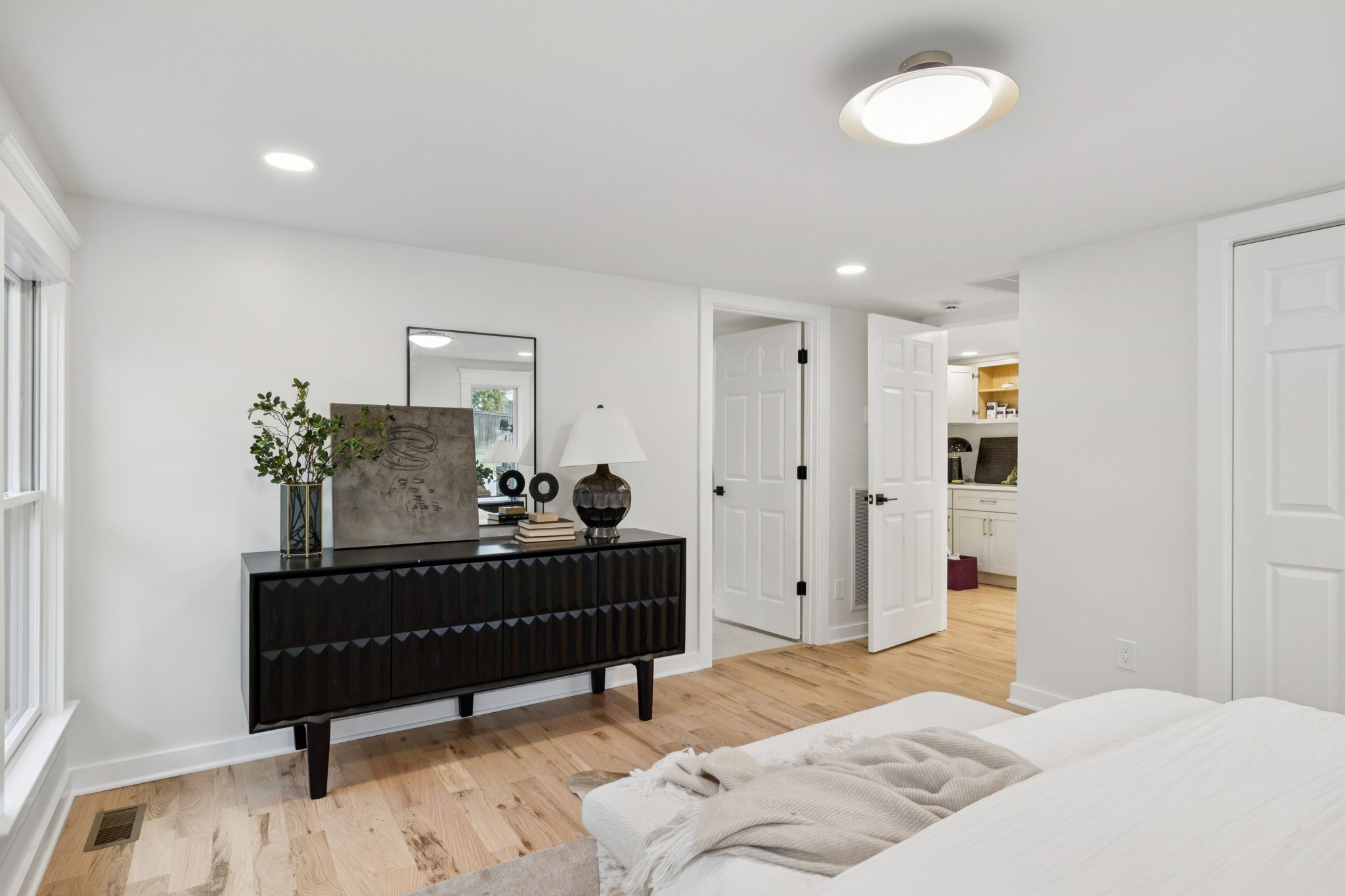 1501 Lillian St