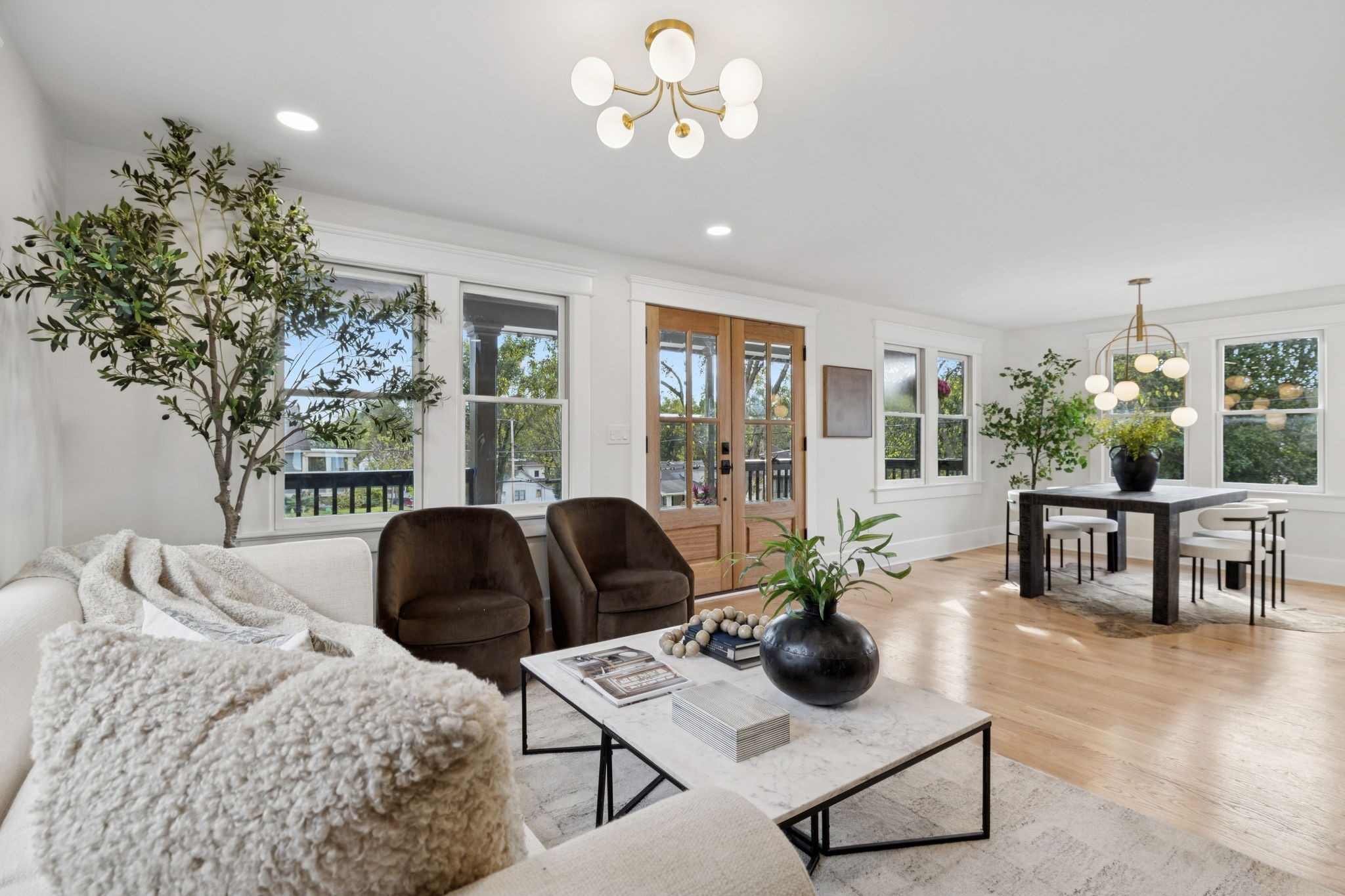 1501 Lillian St