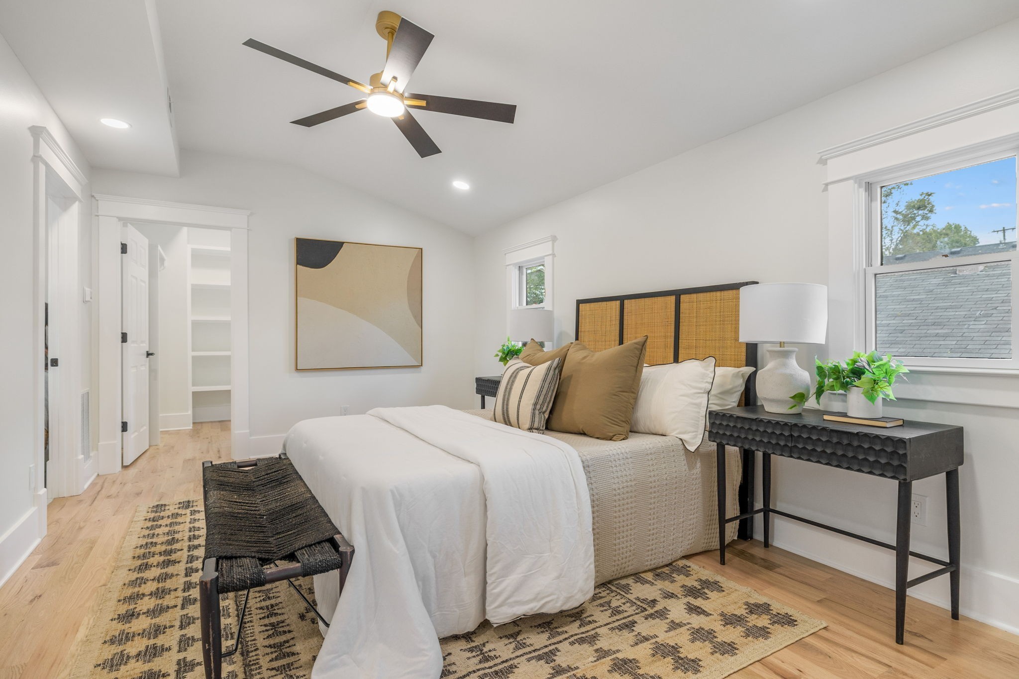1501 Lillian St