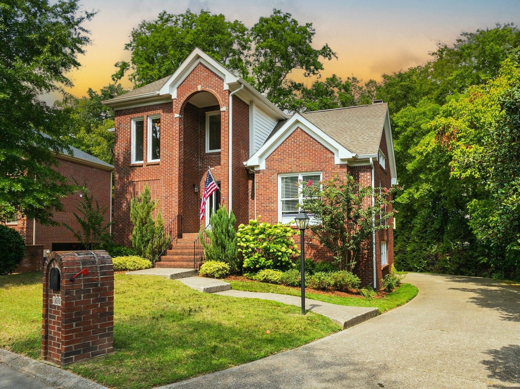 100 Belle Glen Dr