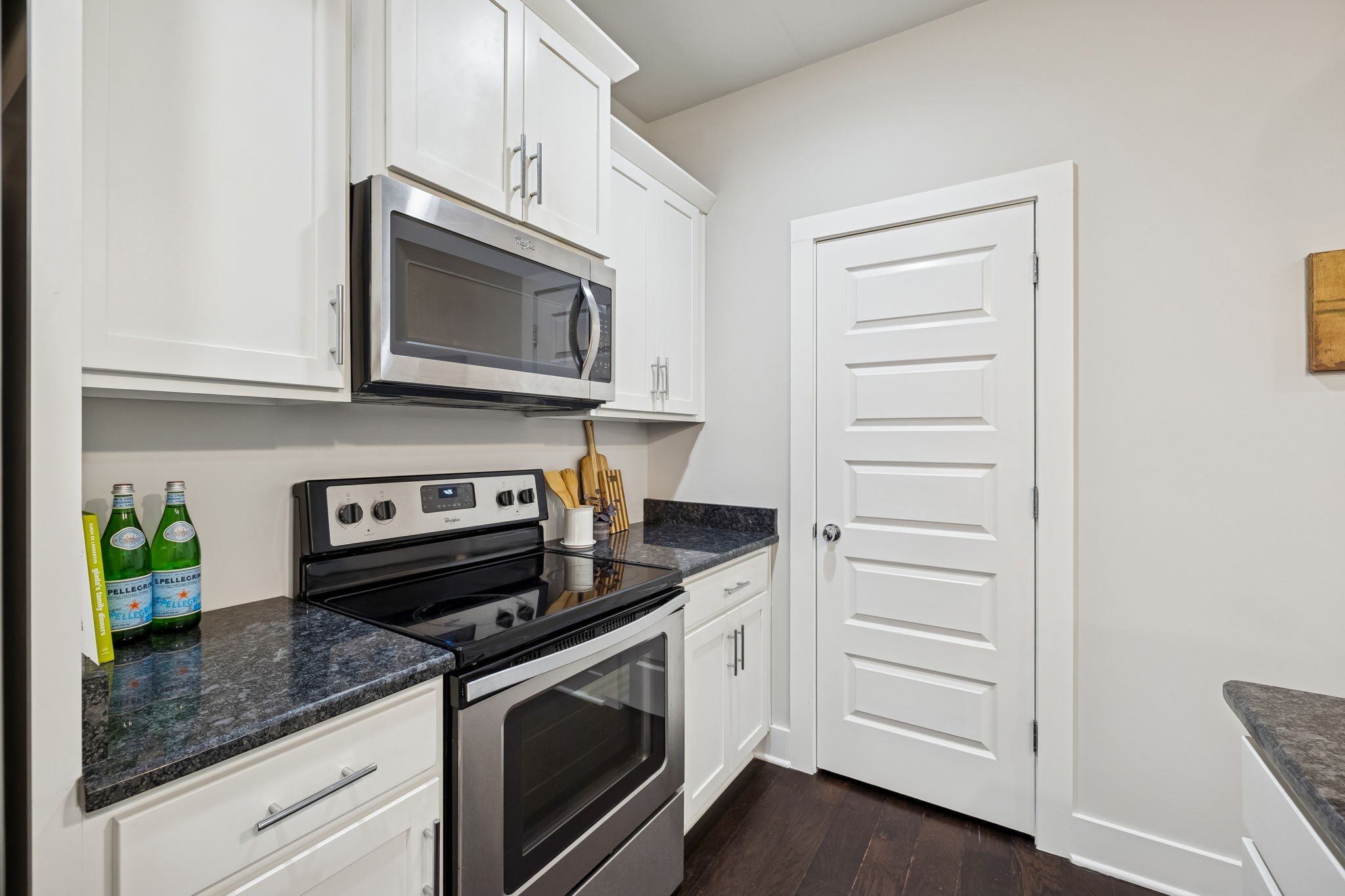 732 Cottage Park Dr