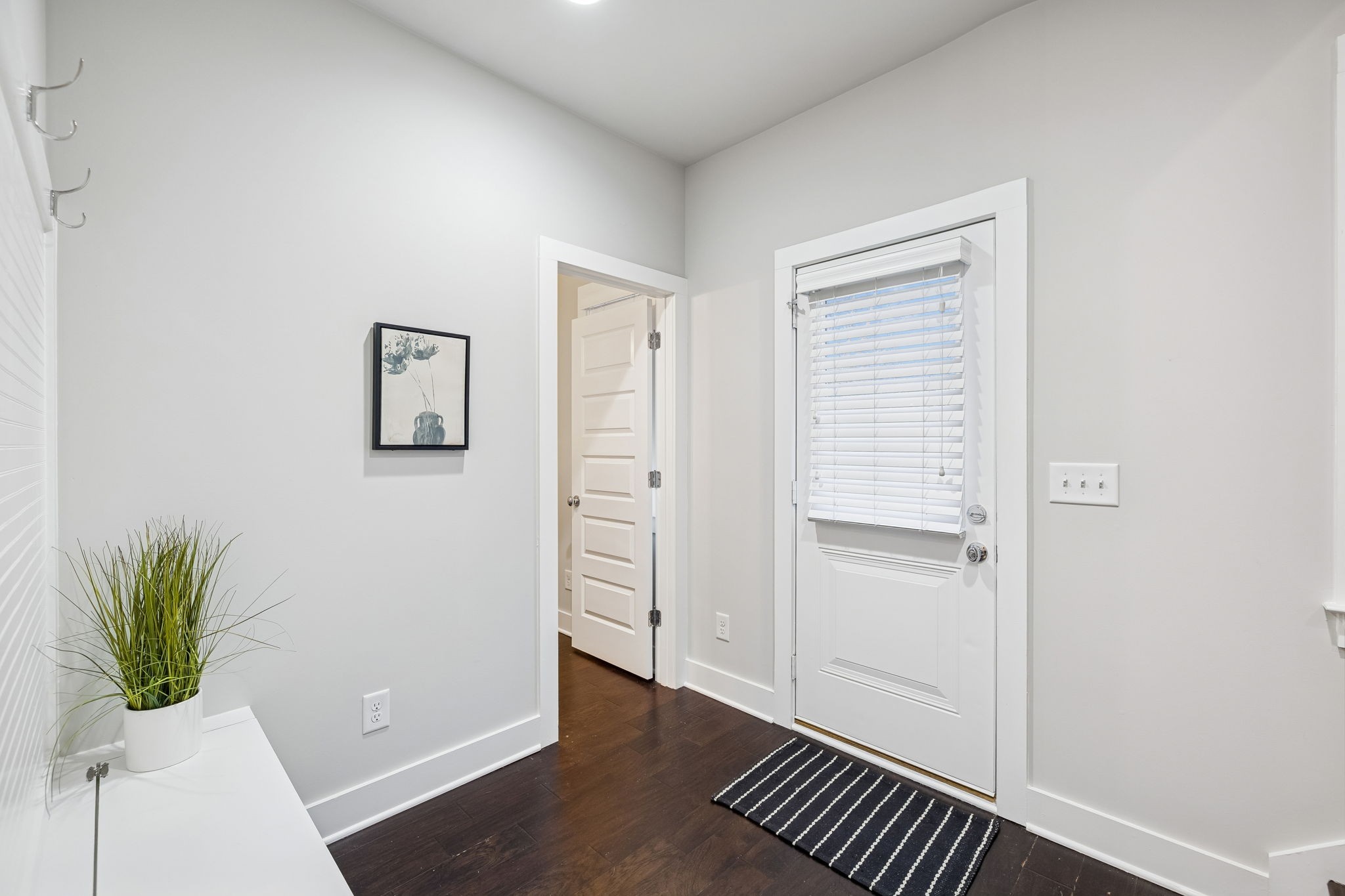 732 Cottage Park Dr