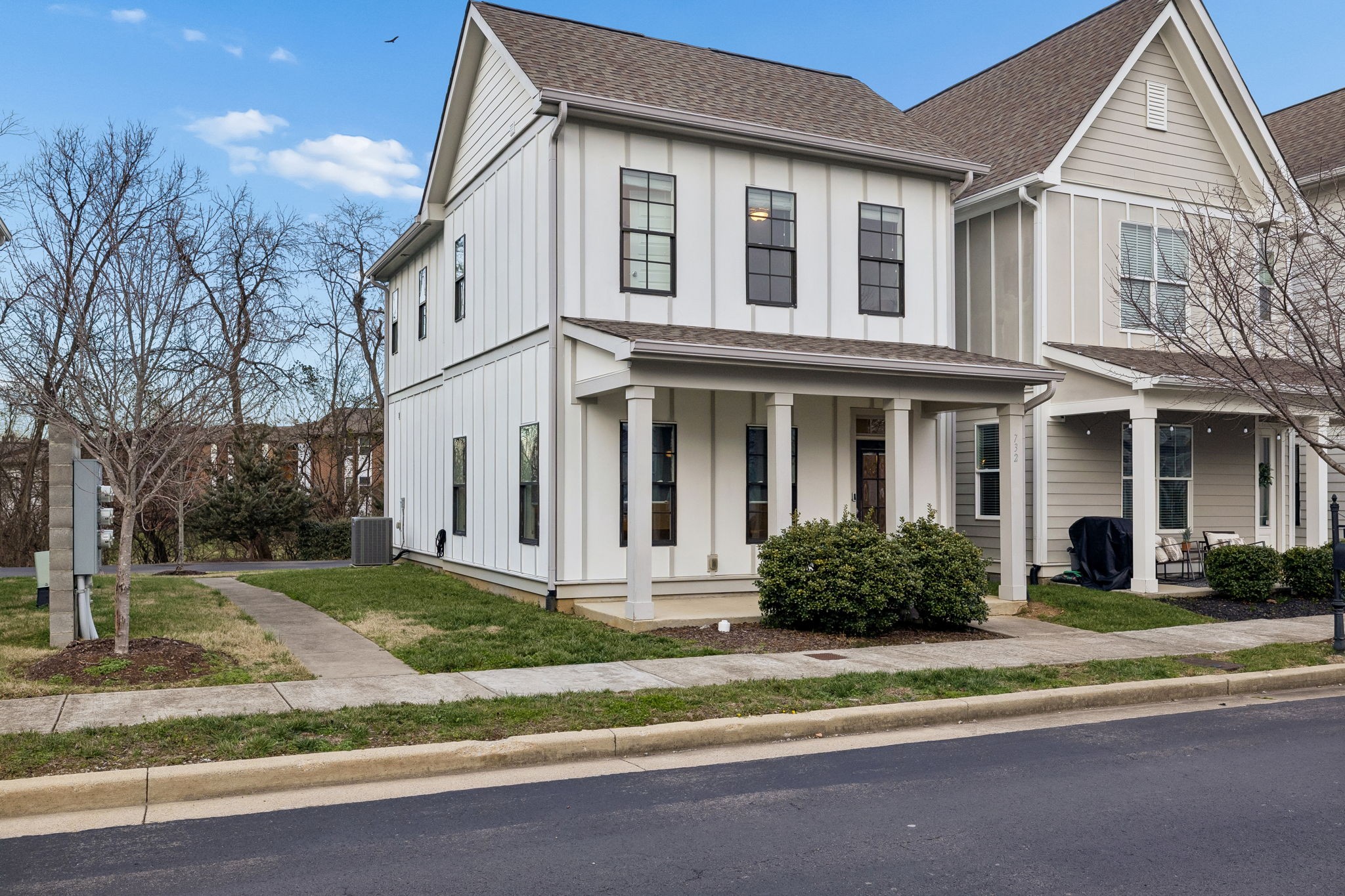 732 Cottage Park Dr