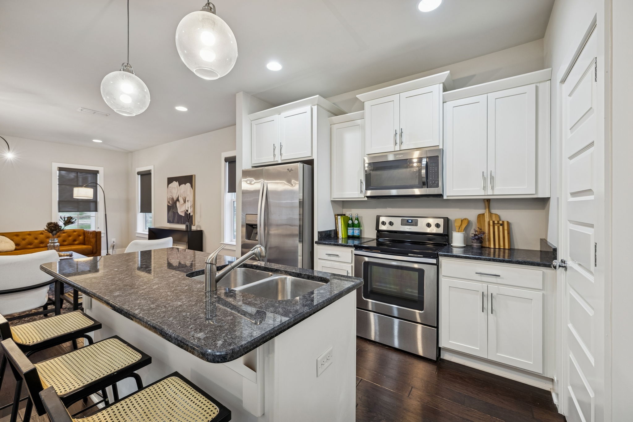 732 Cottage Park Dr