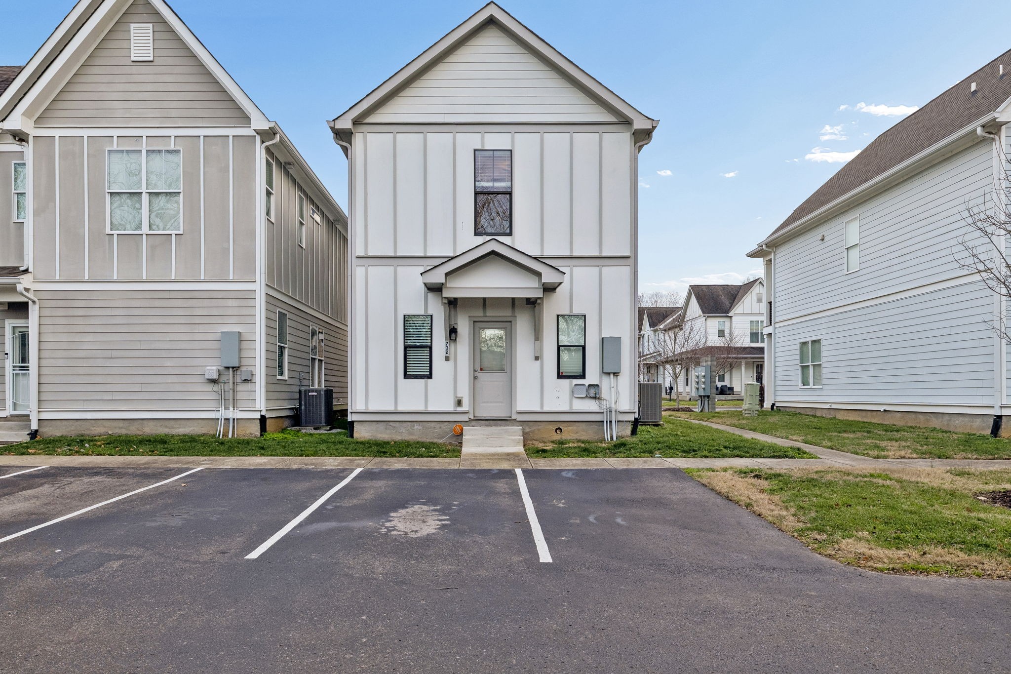 732 Cottage Park Dr