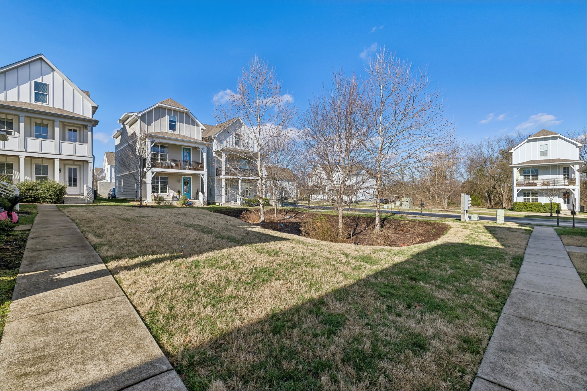 743 Cottage Park Dr
