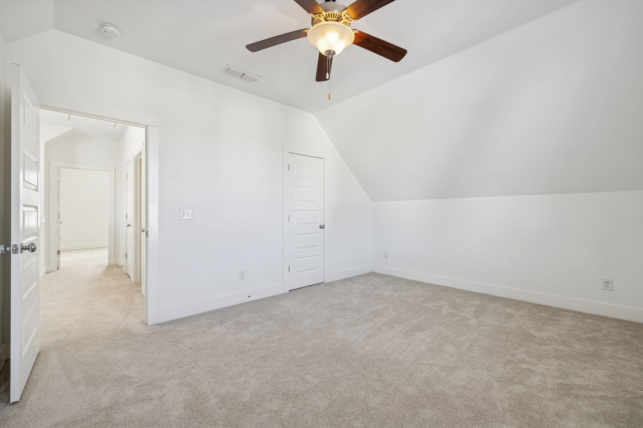 743 Cottage Park Dr