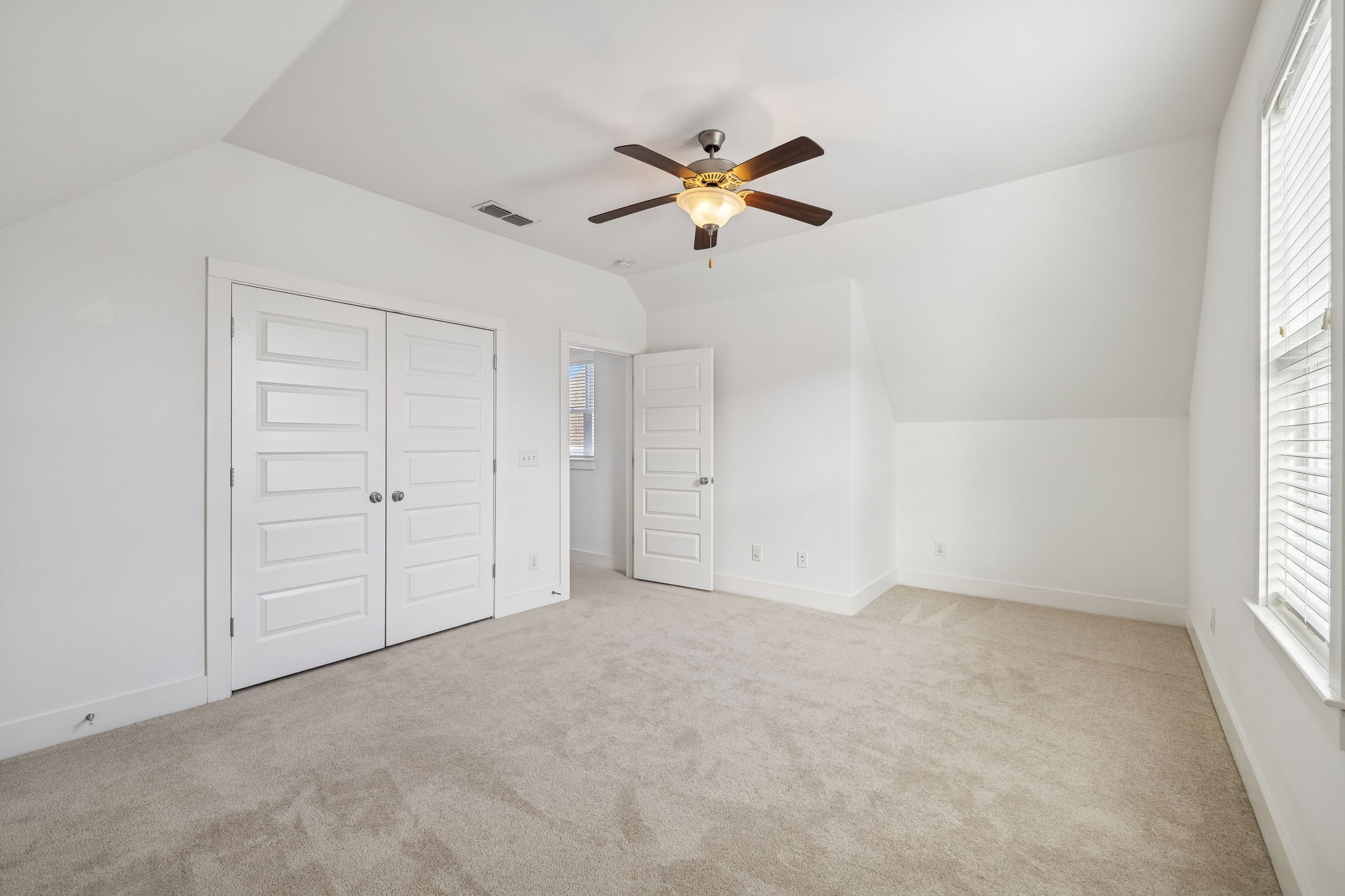 743 Cottage Park Dr