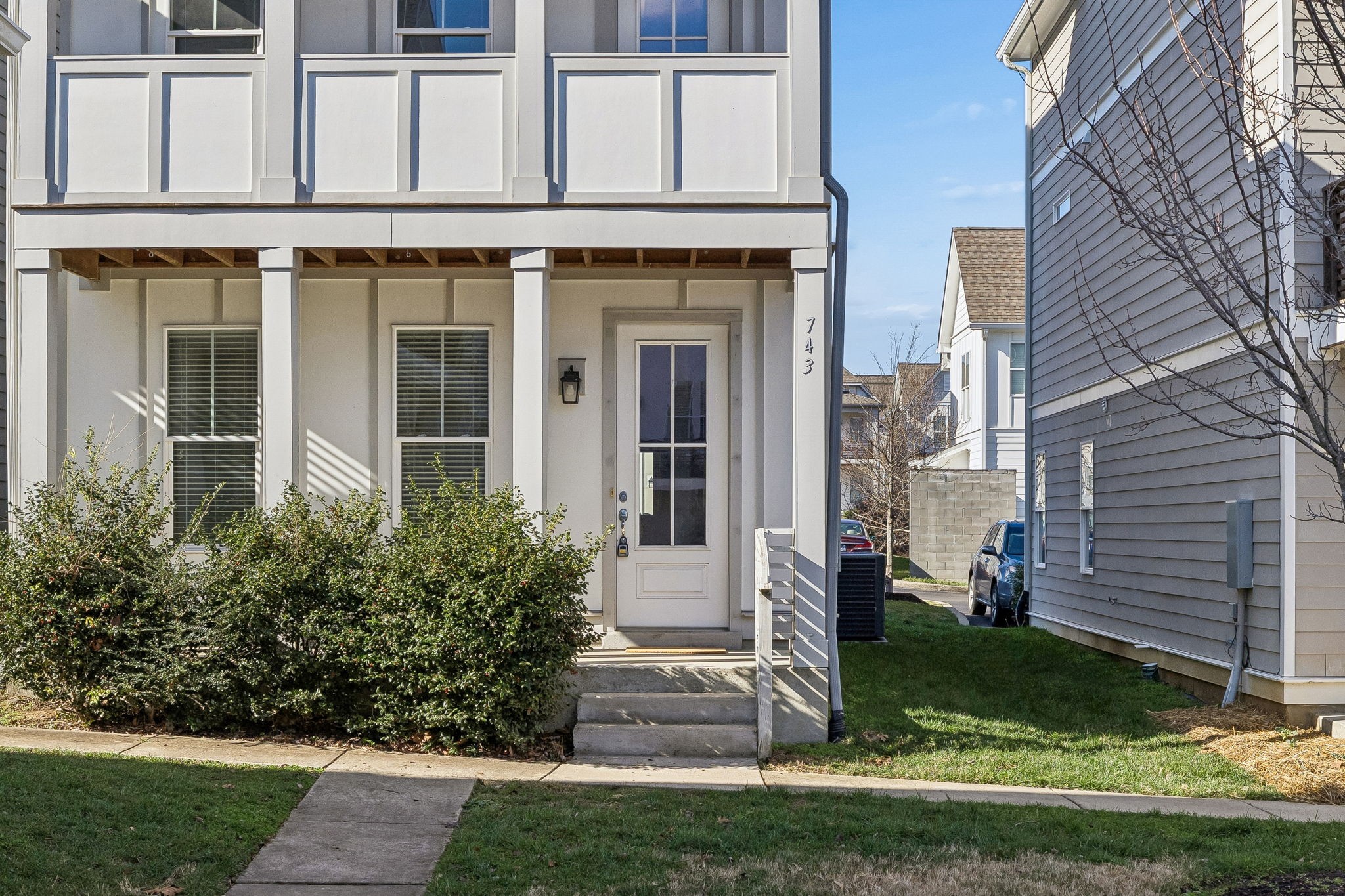 743 Cottage Park Dr