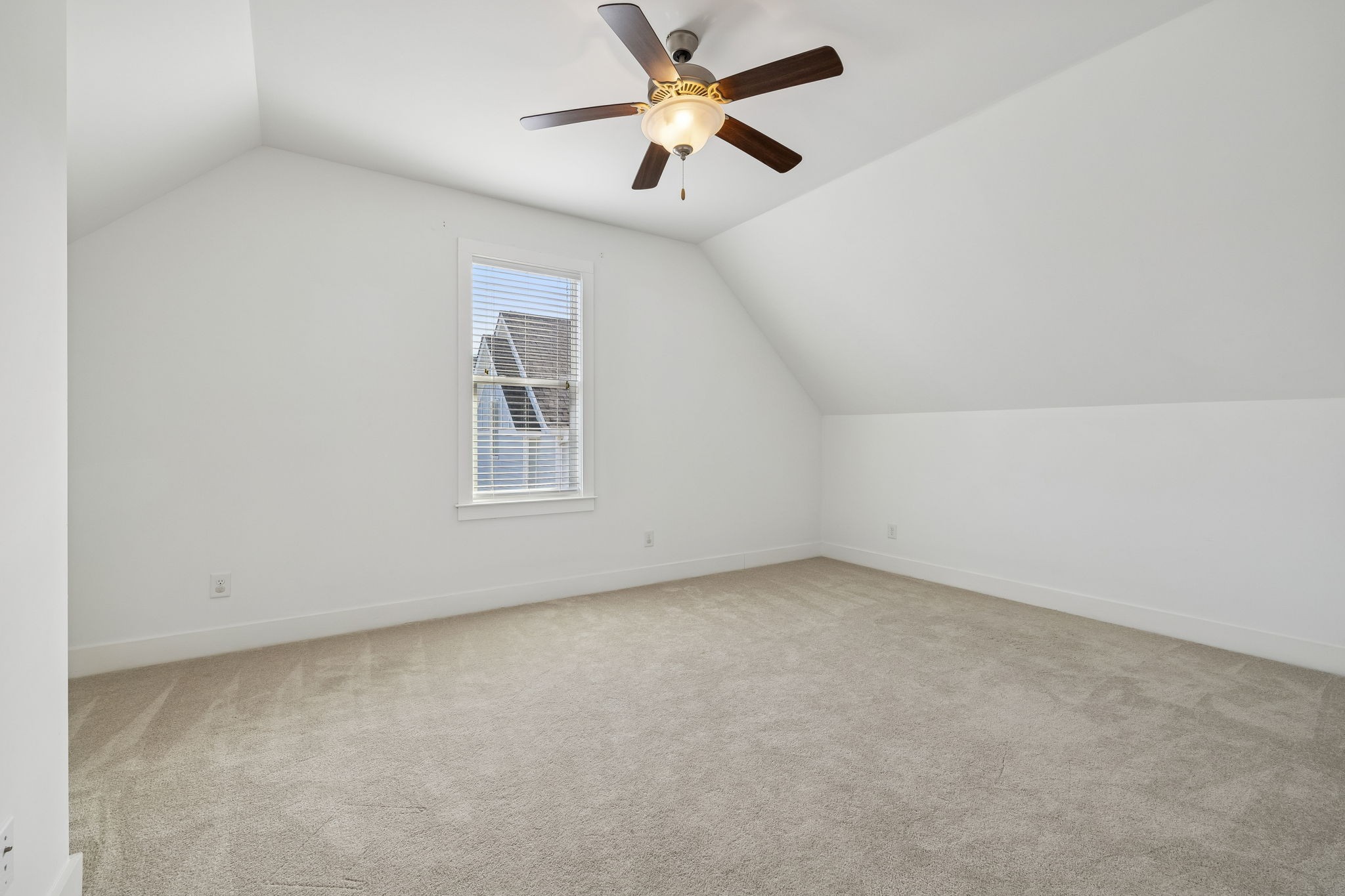 743 Cottage Park Dr