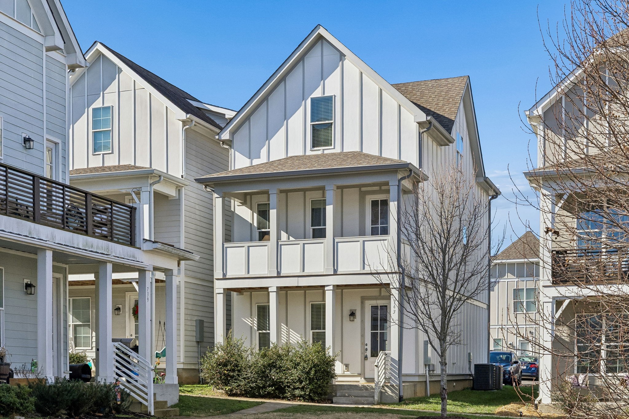 743 Cottage Park Dr
