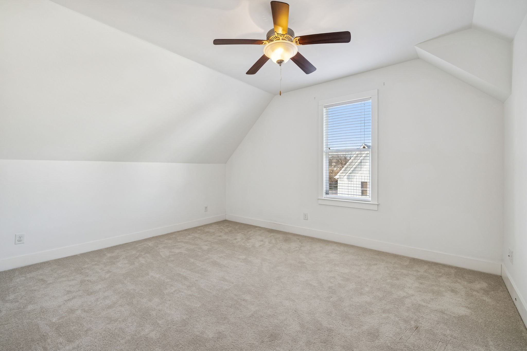 743 Cottage Park Dr