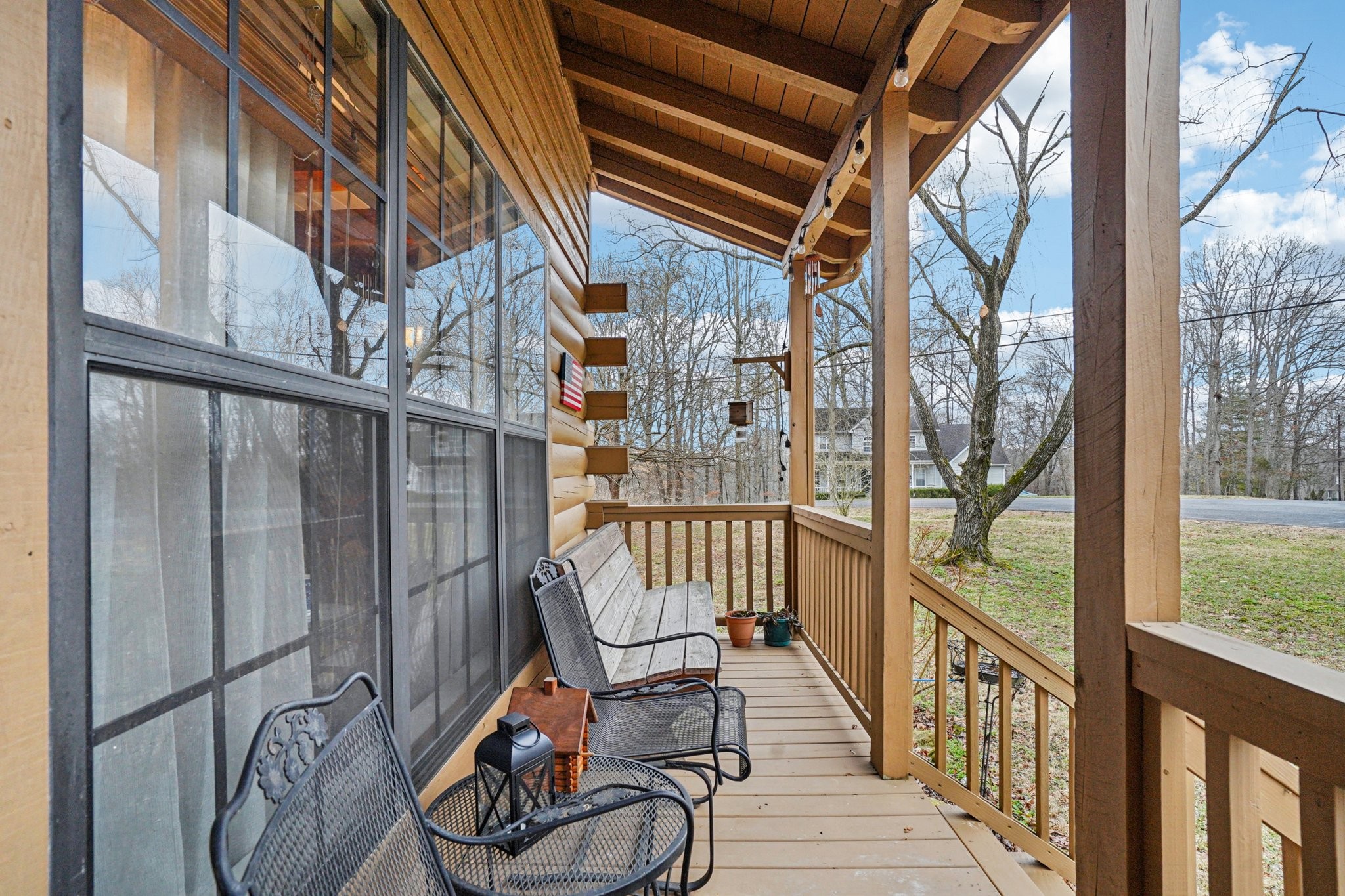 747 Lone Oak Dr