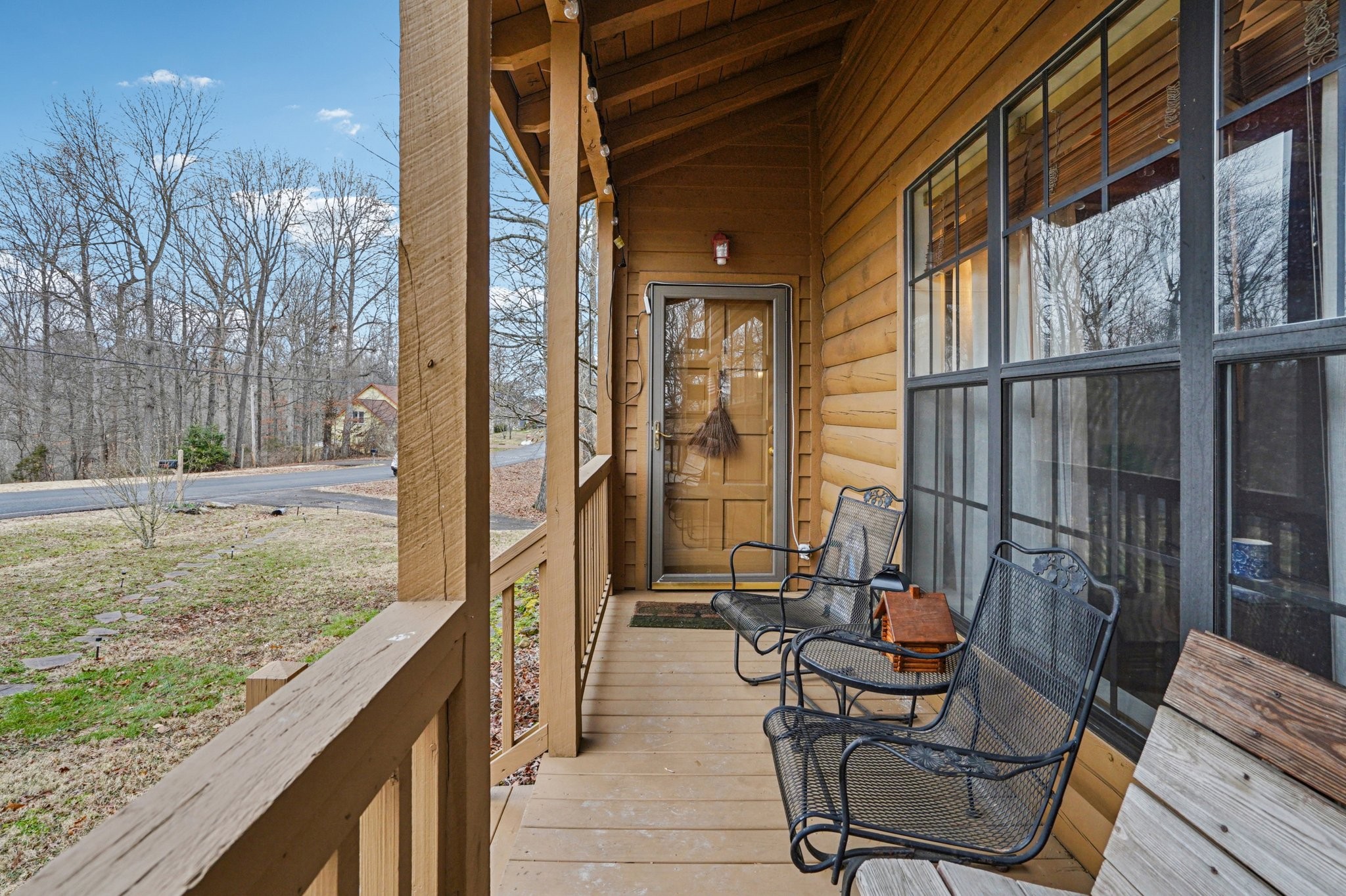 747 Lone Oak Dr