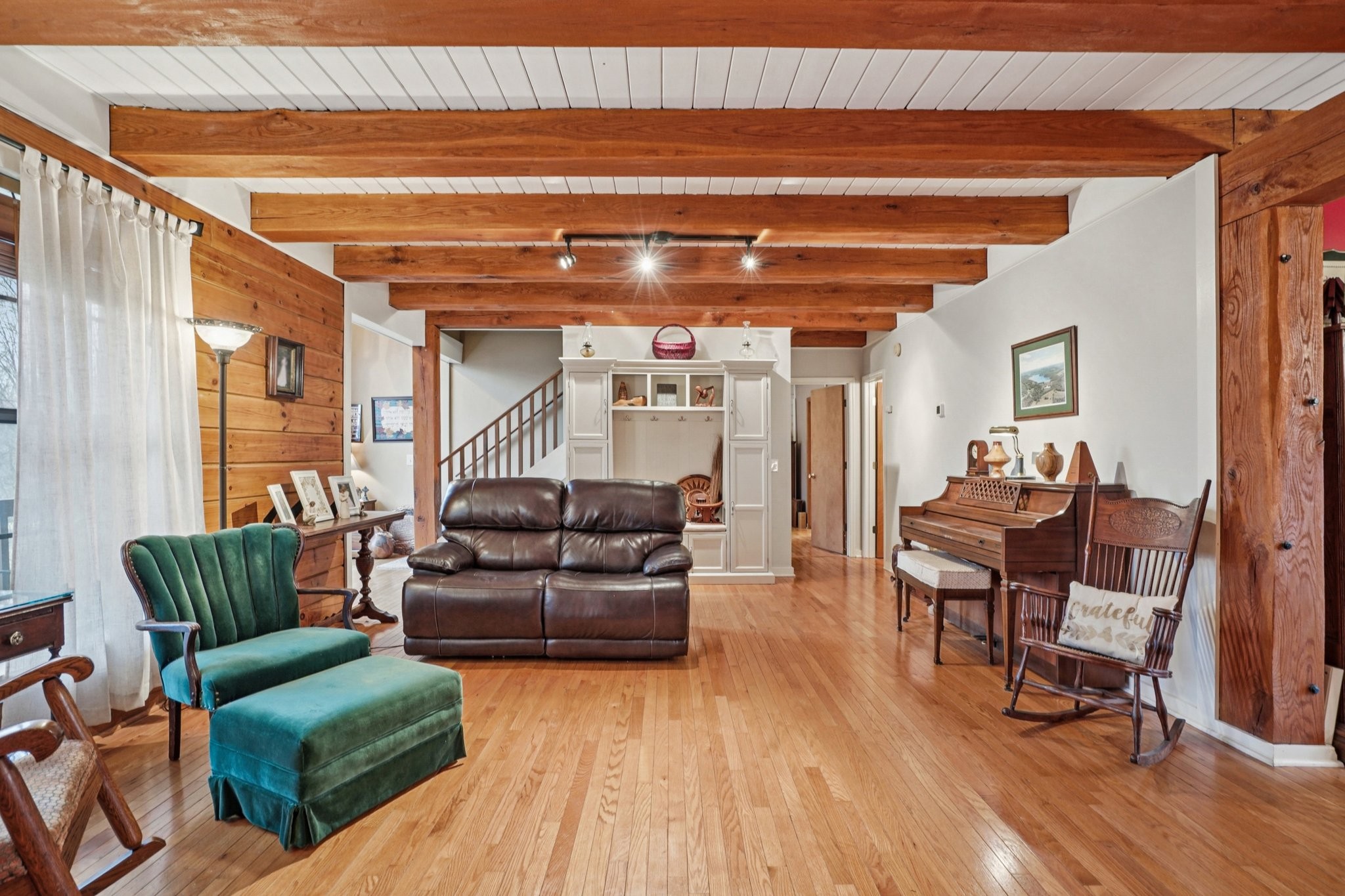 747 Lone Oak Dr