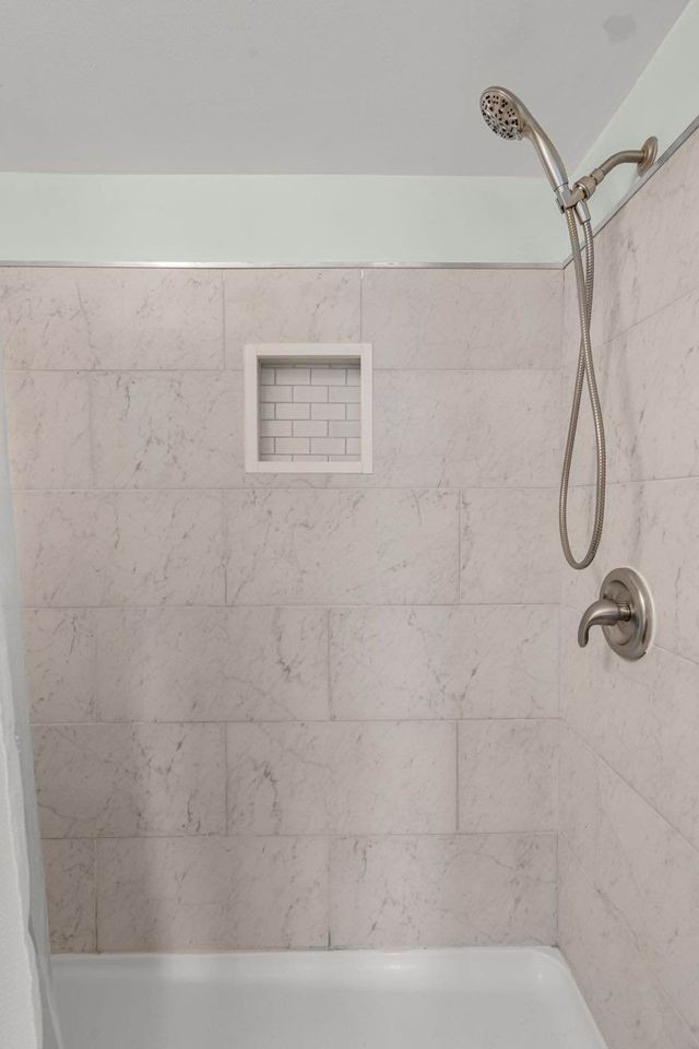 2325 Elliston Pl Unit: 410
