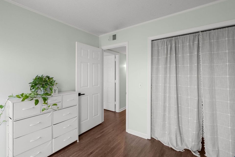 2325 Elliston Pl Unit: 410