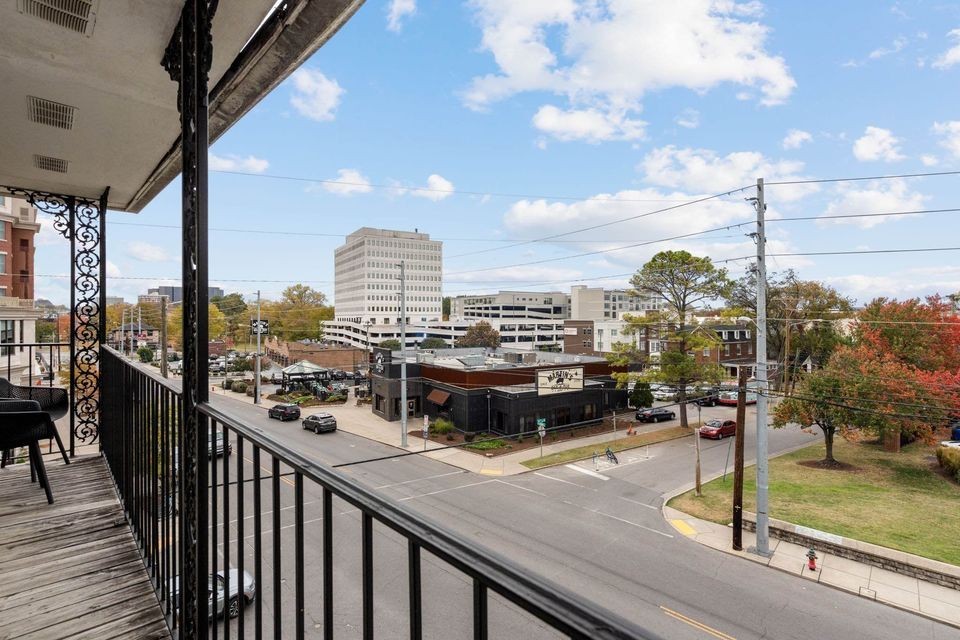 2325 Elliston Pl Unit: 410