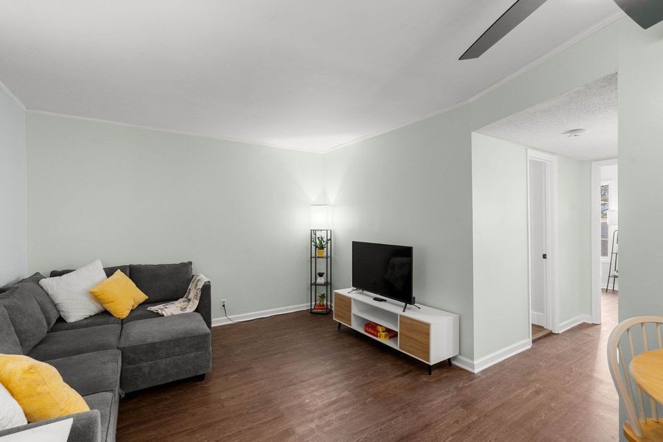 2325 Elliston Pl Unit: 410