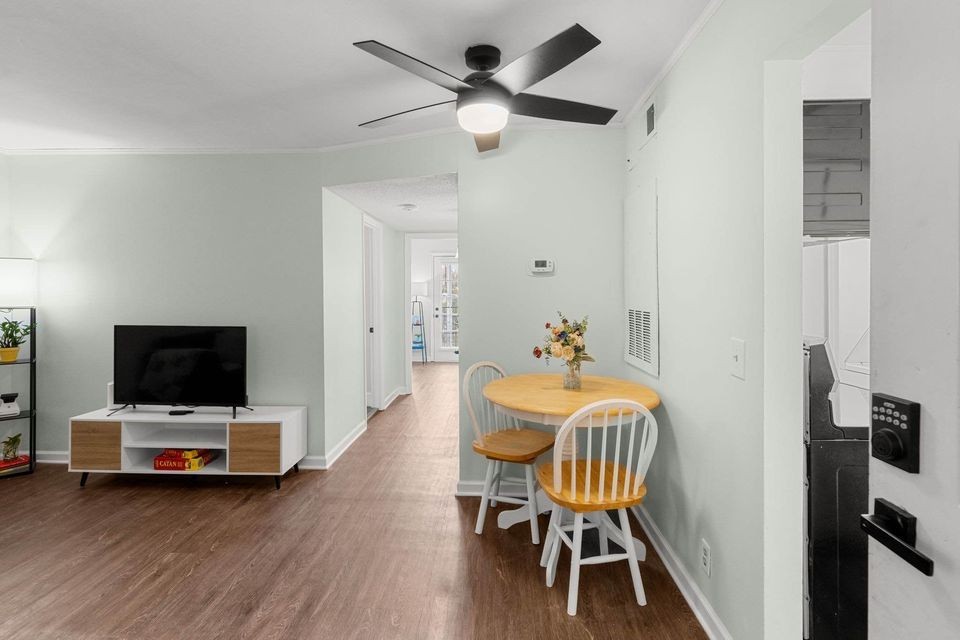 2325 Elliston Pl Unit: 410