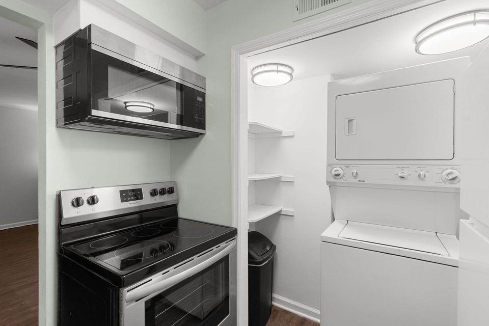 2325 Elliston Pl Unit: 410