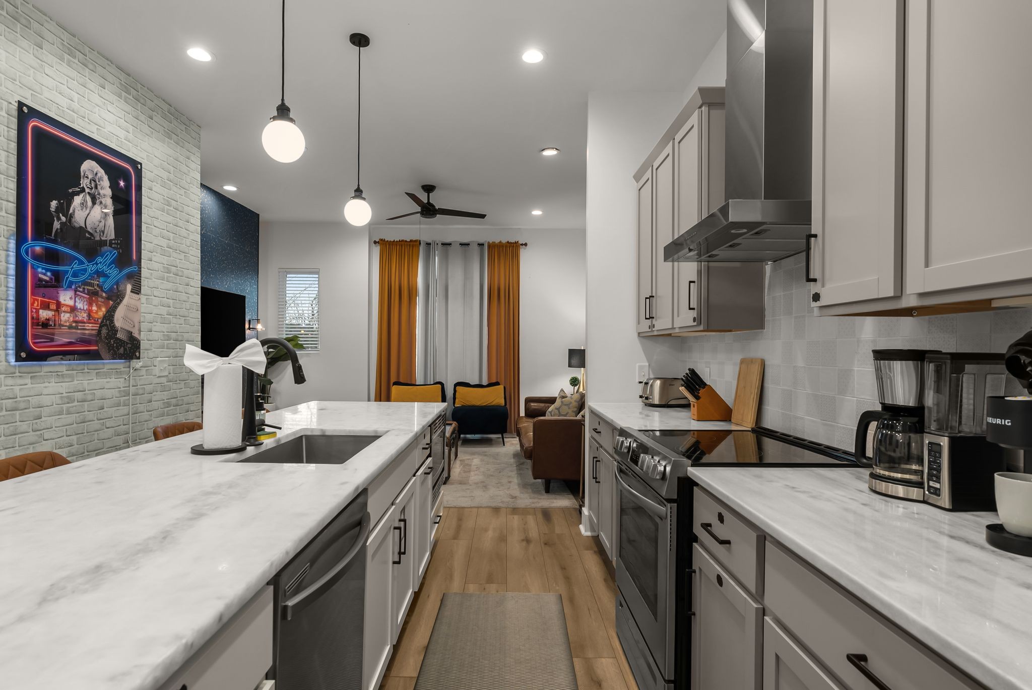 2403 Jefferson St Unit: G