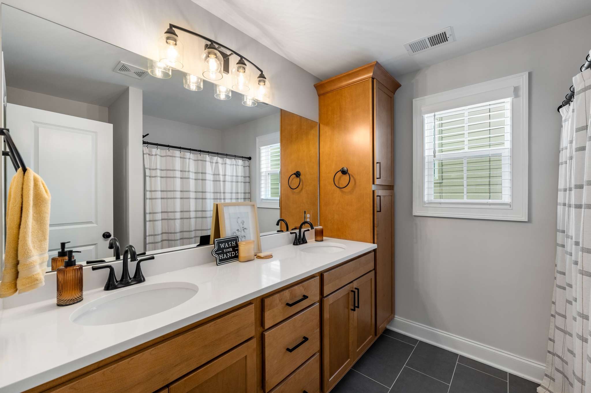 4830 Kintore Dr