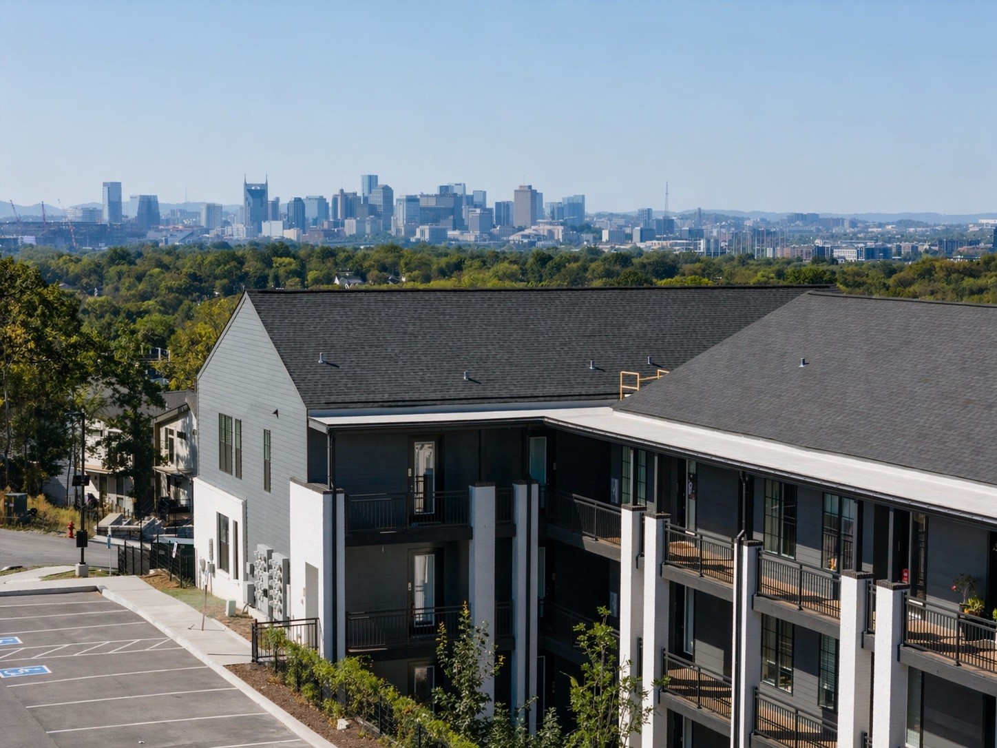 600 E Trinity Ln Unit: 118