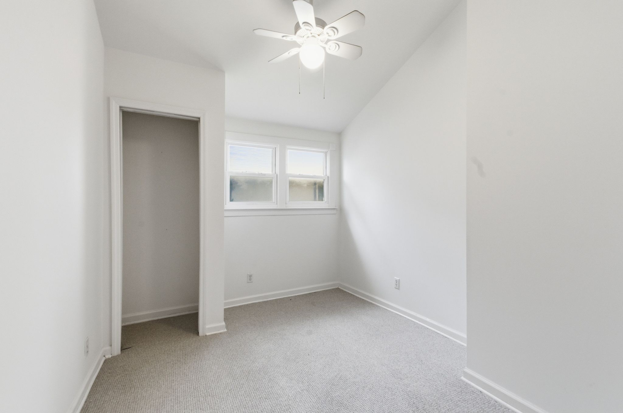 910 Benton Ave
