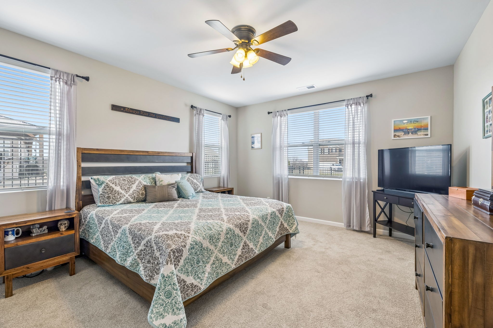 1426 Marigold Dr