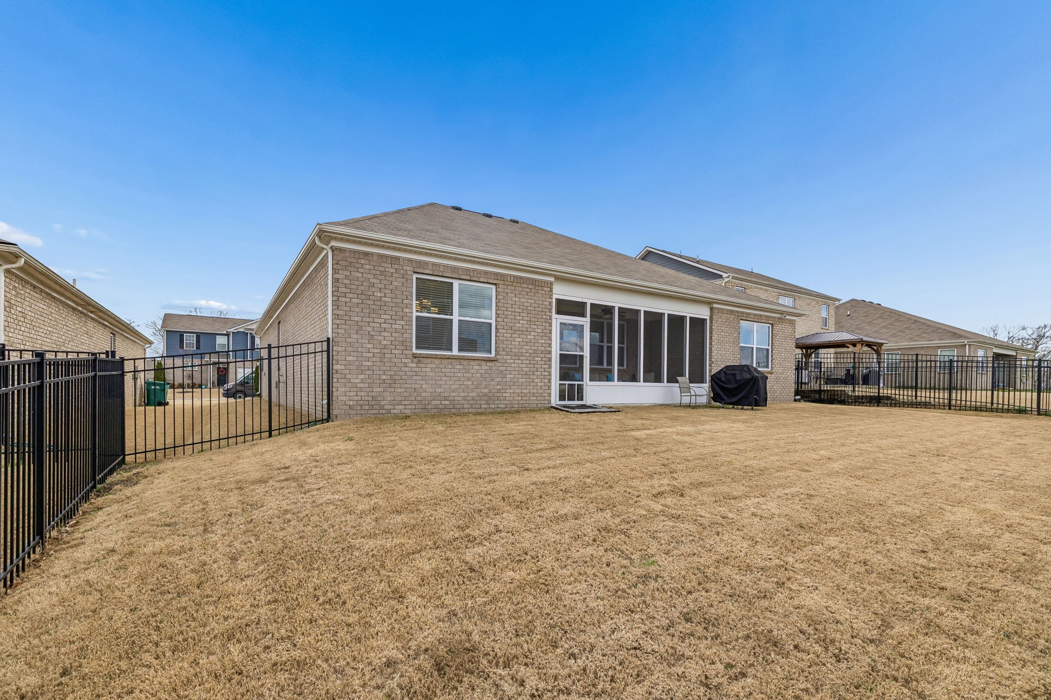 1426 Marigold Dr